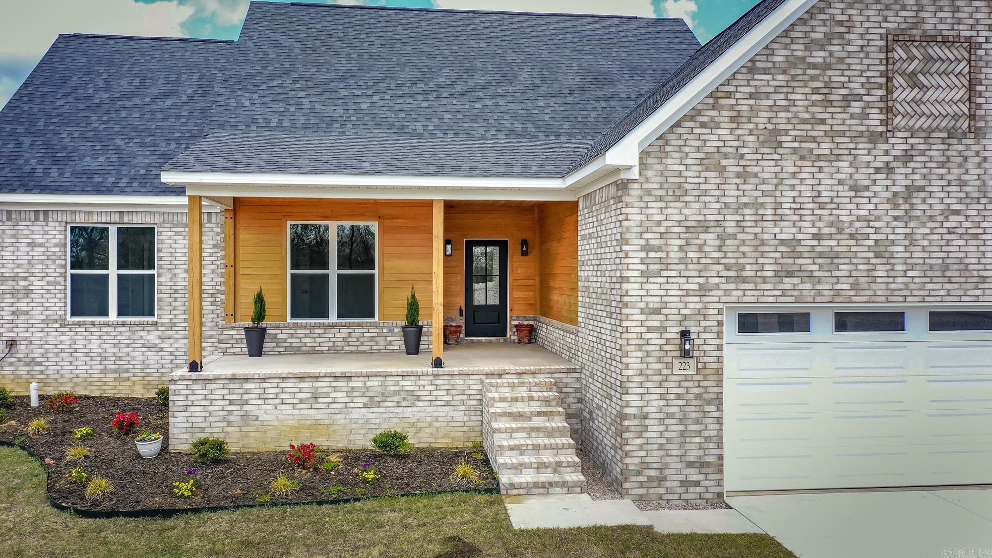 HIDDEN VALLEY ESTATES - Residential