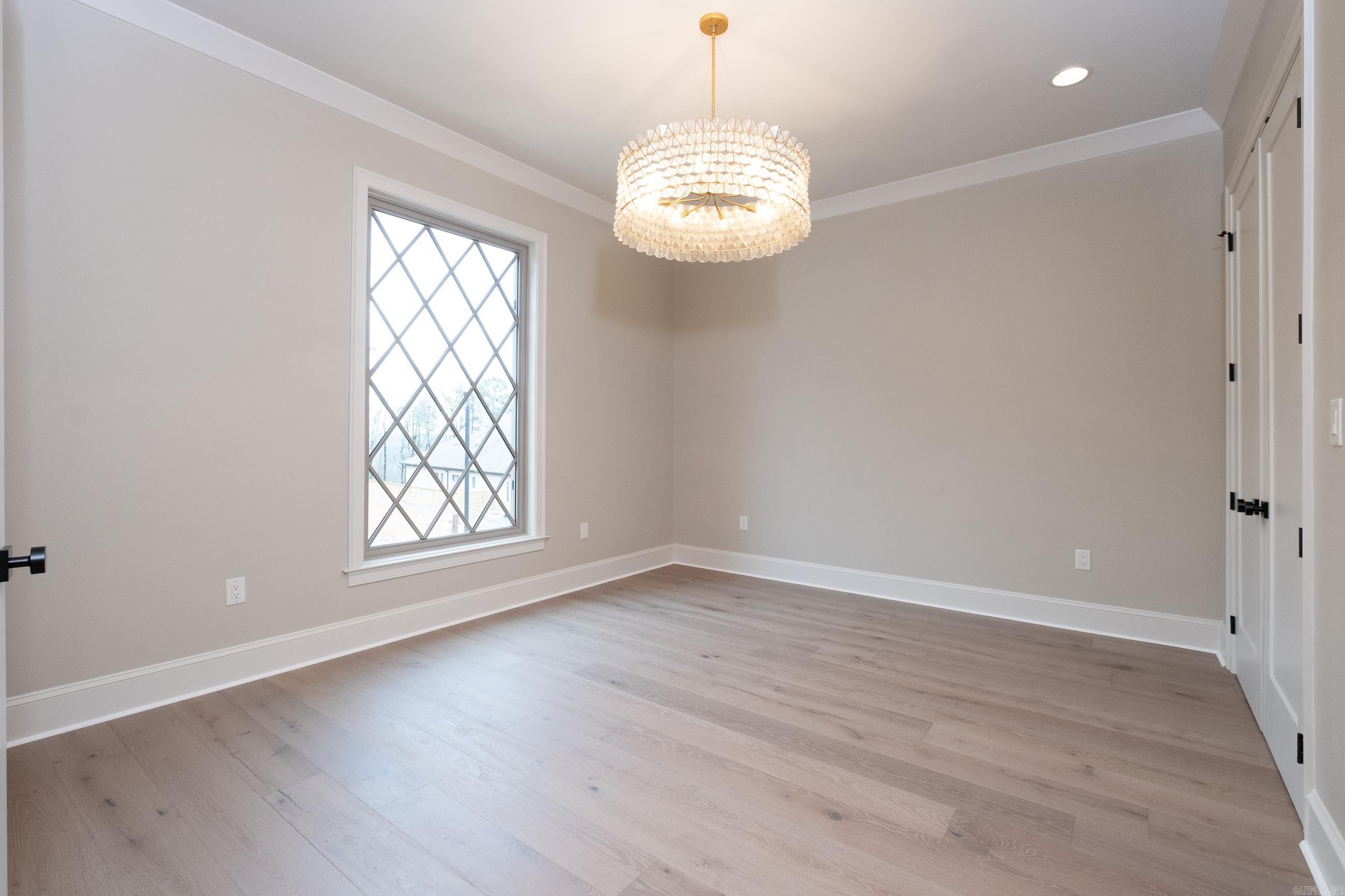 CHENAL VALLEY "FALSTONE COURT" - Residential