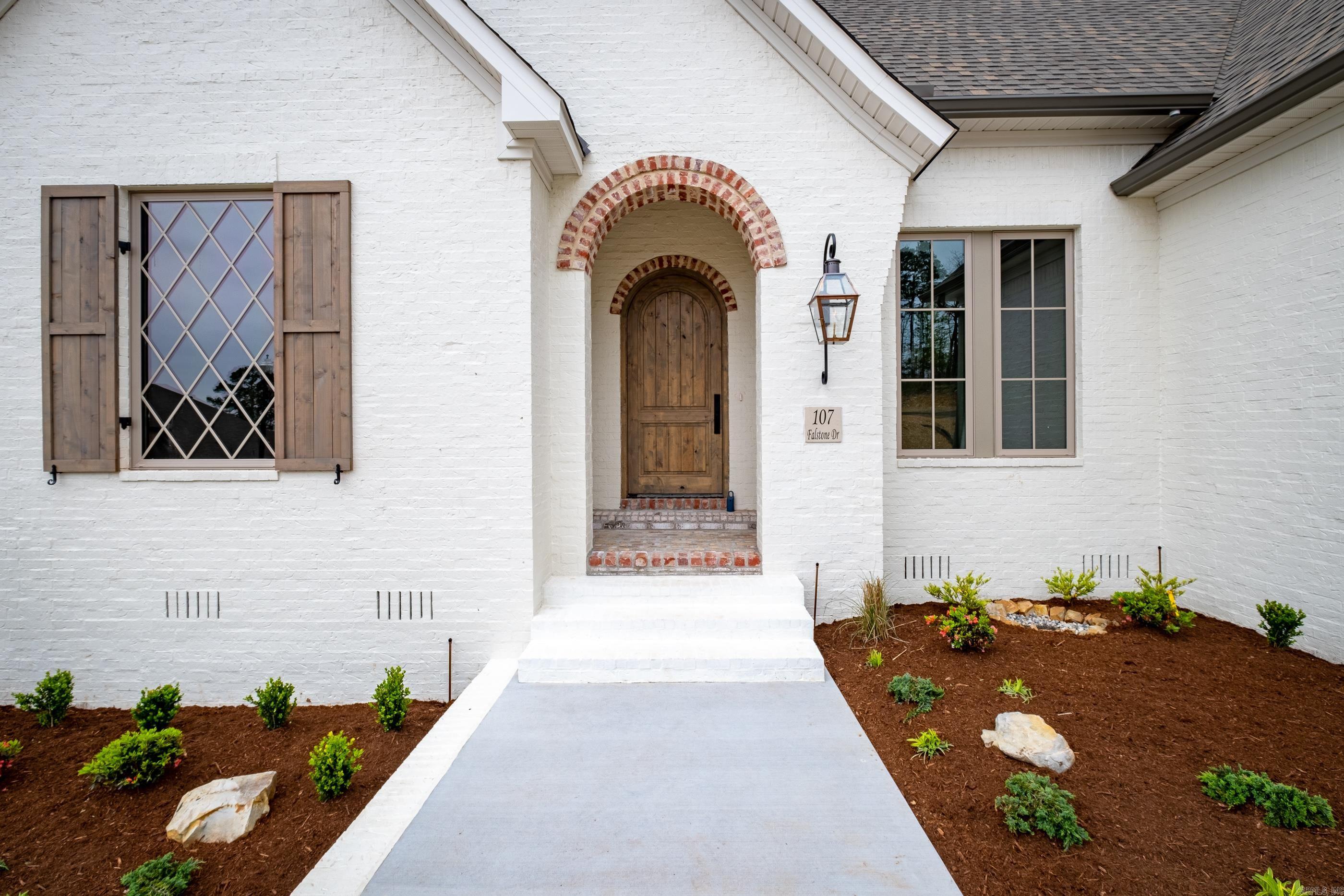 CHENAL VALLEY "FALSTONE COURT" - Residential