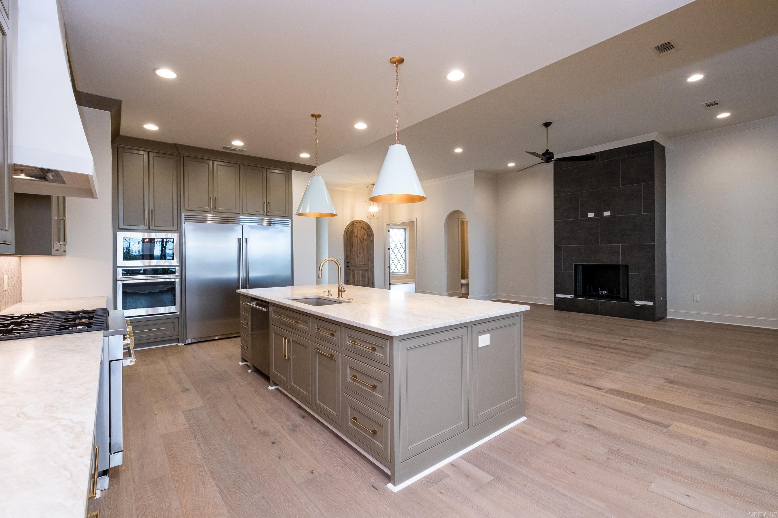 CHENAL VALLEY "FALSTONE COURT" - Residential