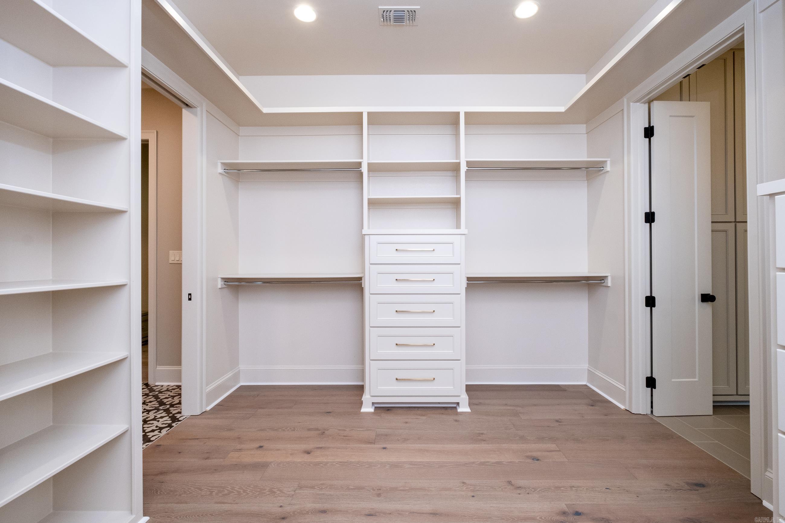 CHENAL VALLEY "FALSTONE COURT" - Residential