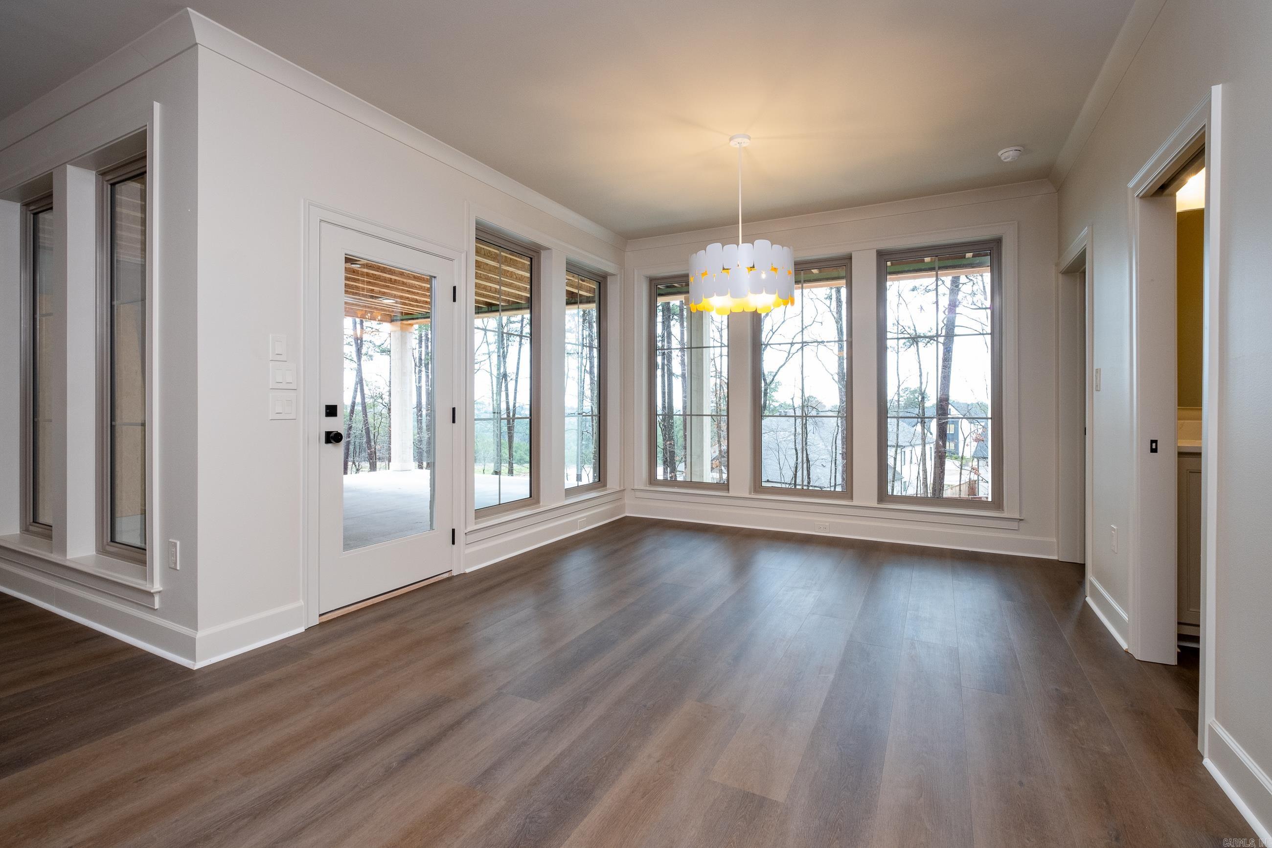 CHENAL VALLEY "FALSTONE COURT" - Residential