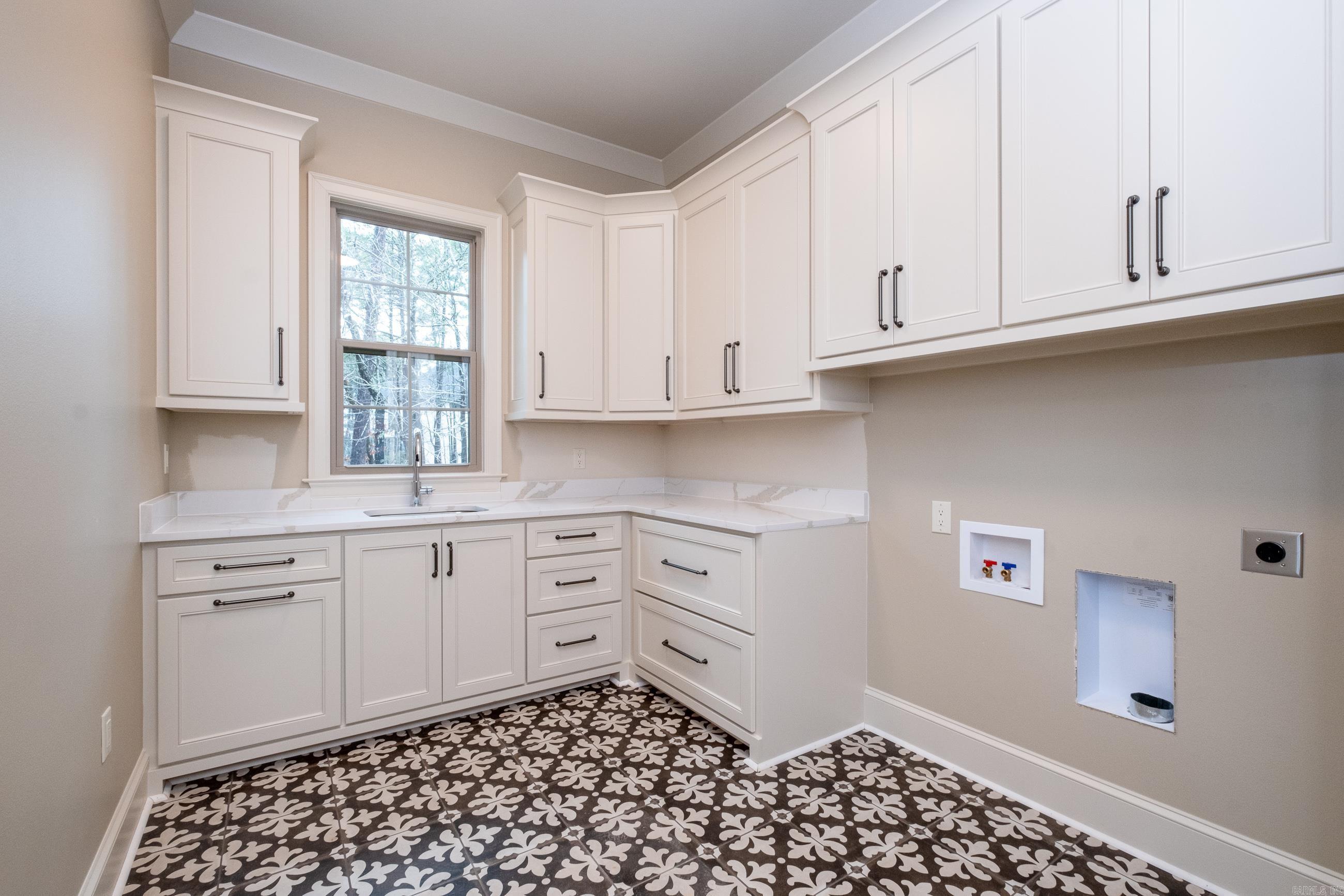 CHENAL VALLEY "FALSTONE COURT" - Residential