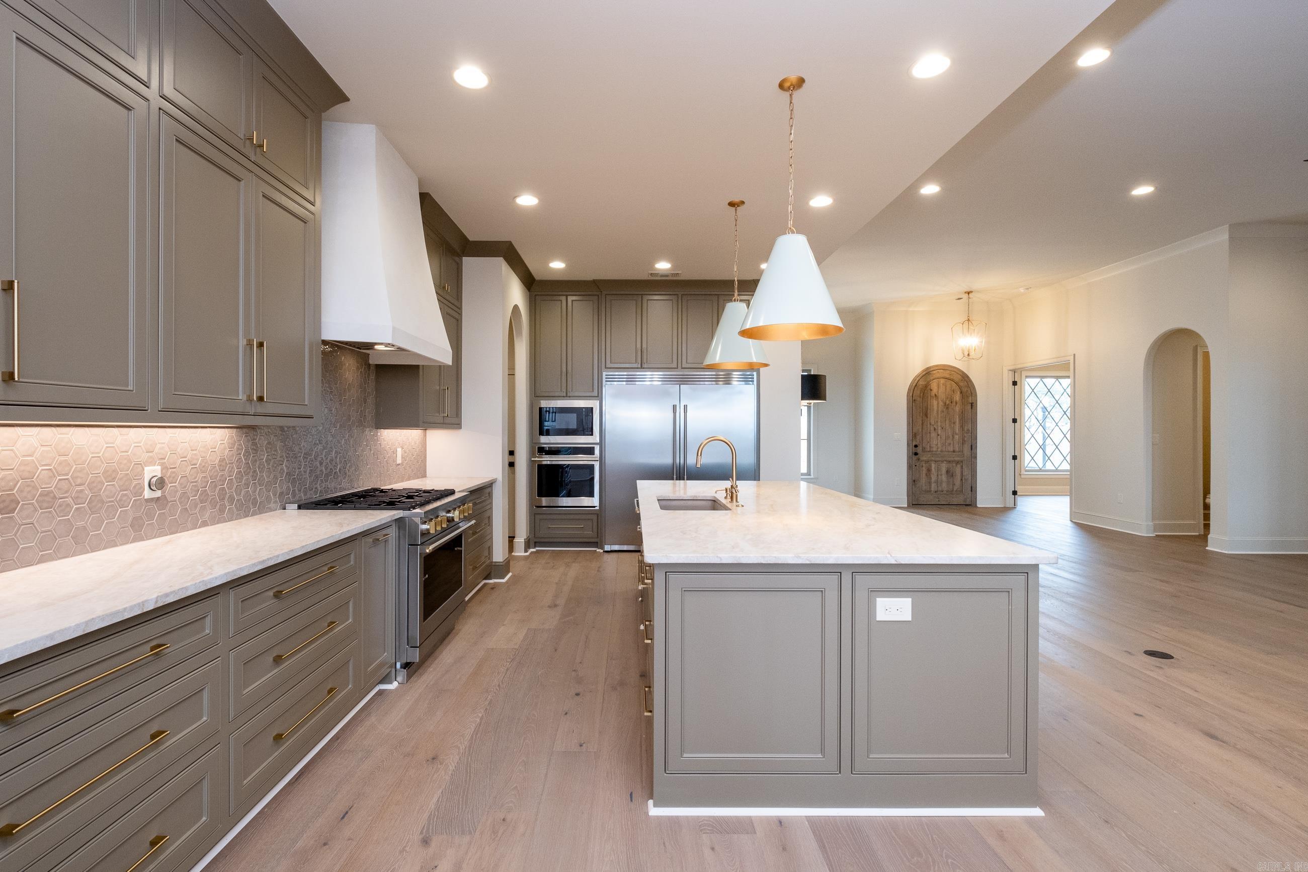 CHENAL VALLEY "FALSTONE COURT" - Residential