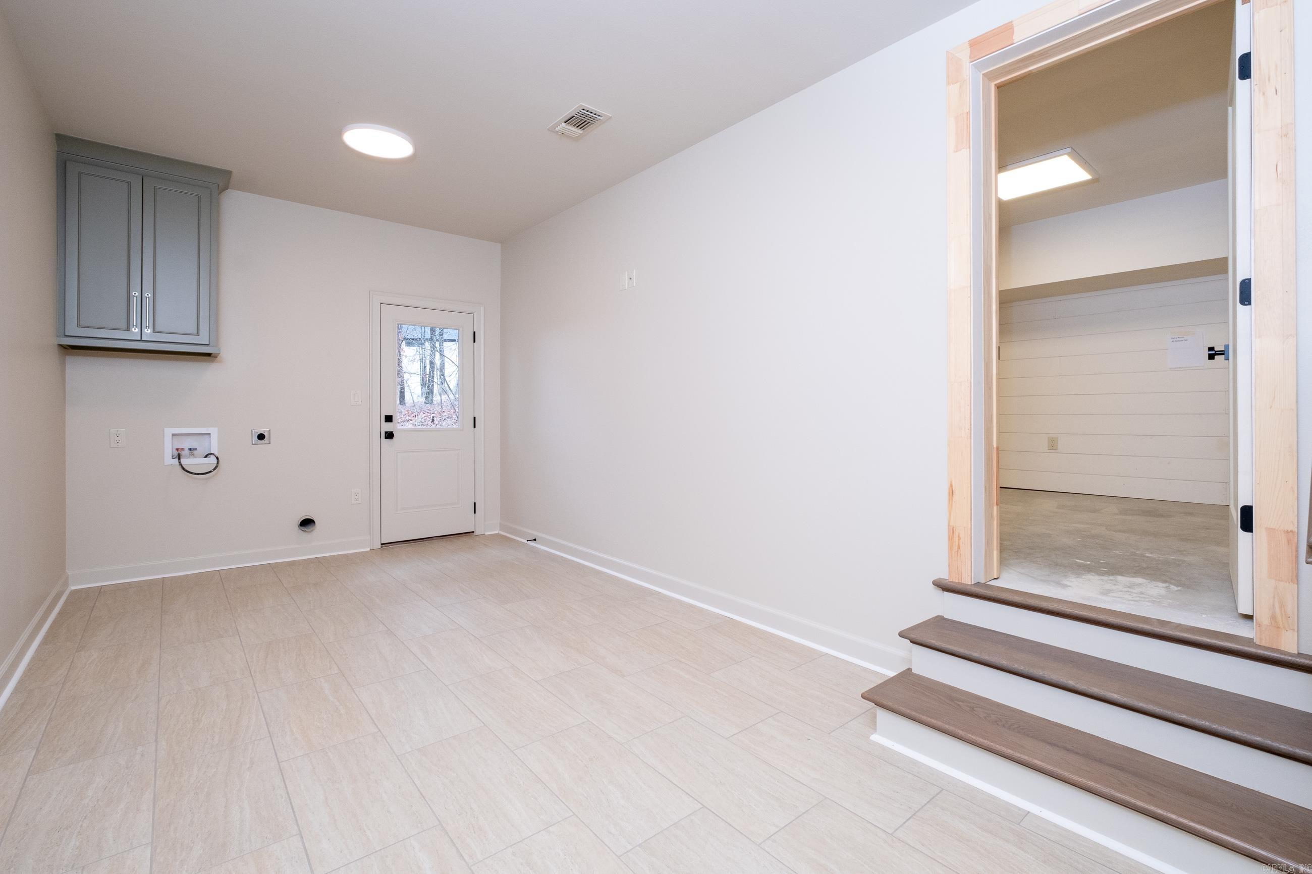 CHENAL VALLEY "FALSTONE COURT" - Residential