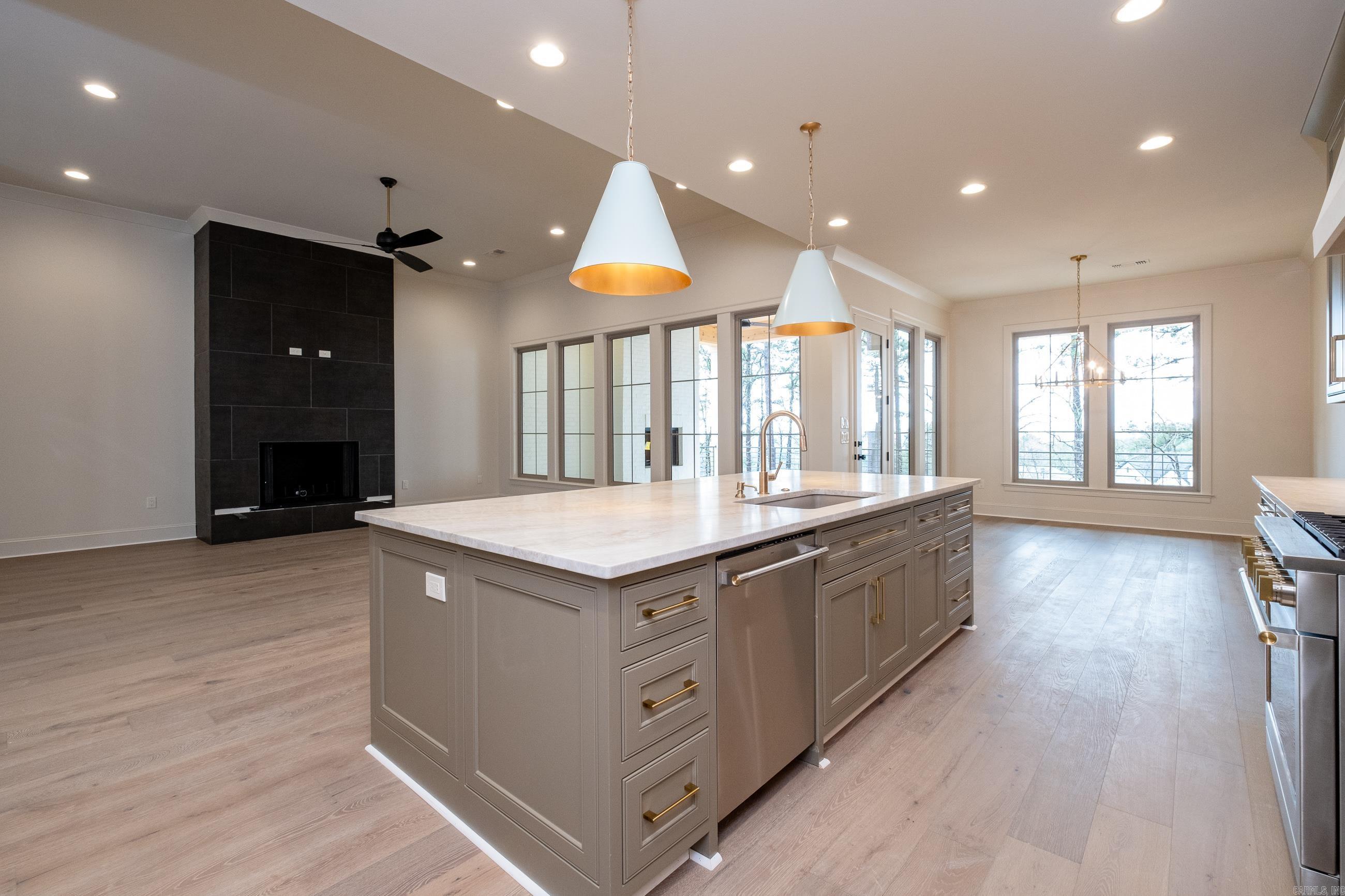 CHENAL VALLEY "FALSTONE COURT" - Residential