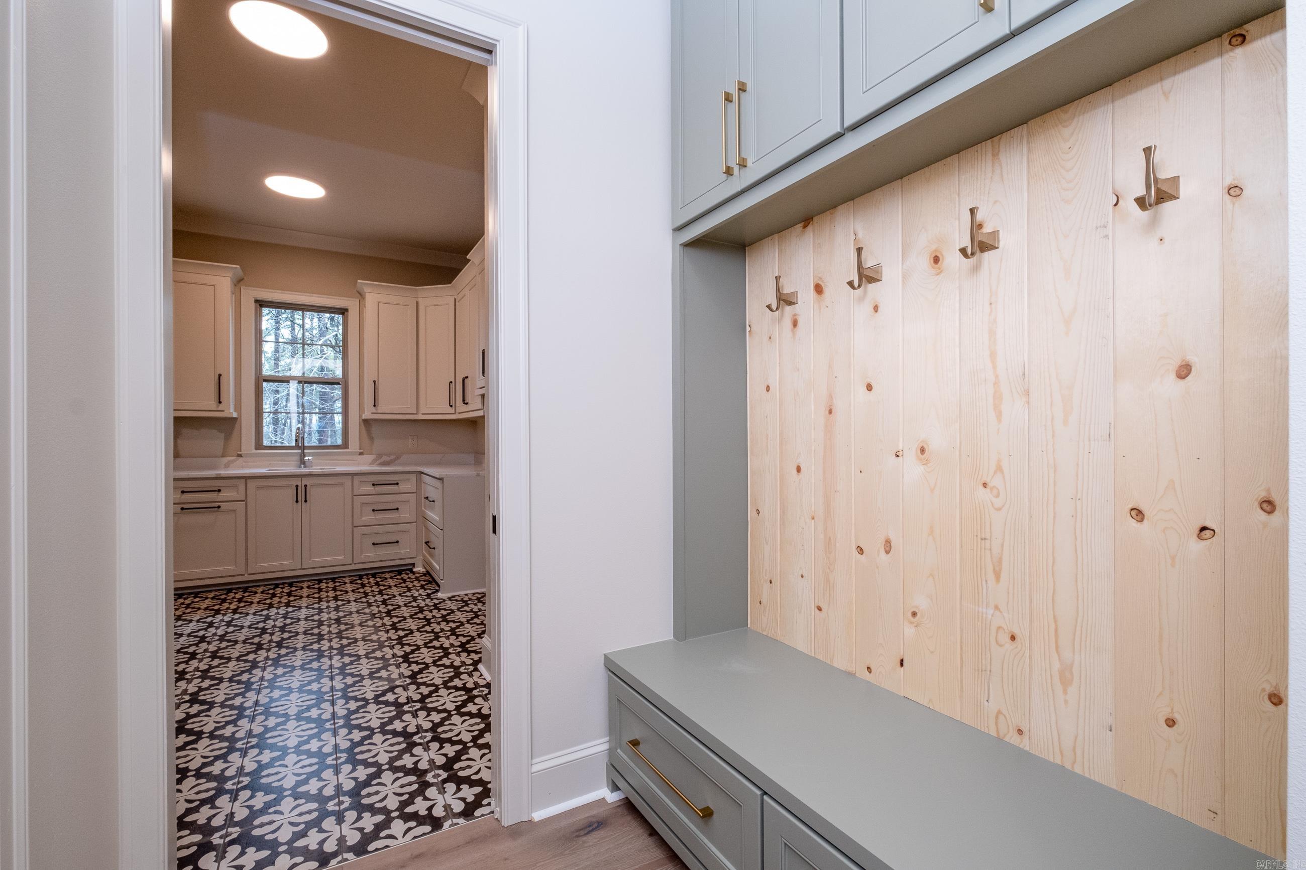 CHENAL VALLEY "FALSTONE COURT" - Residential