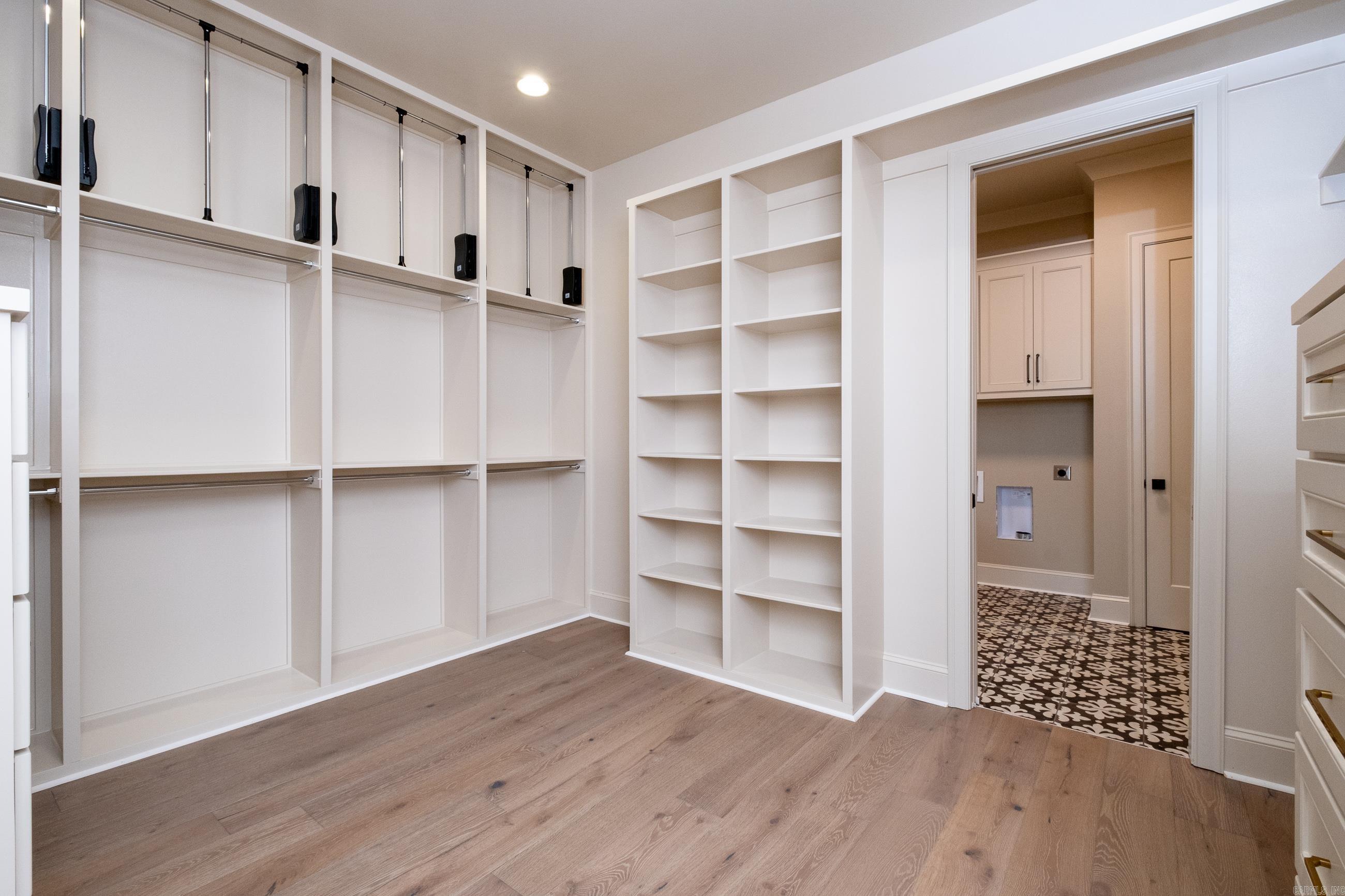 CHENAL VALLEY "FALSTONE COURT" - Residential