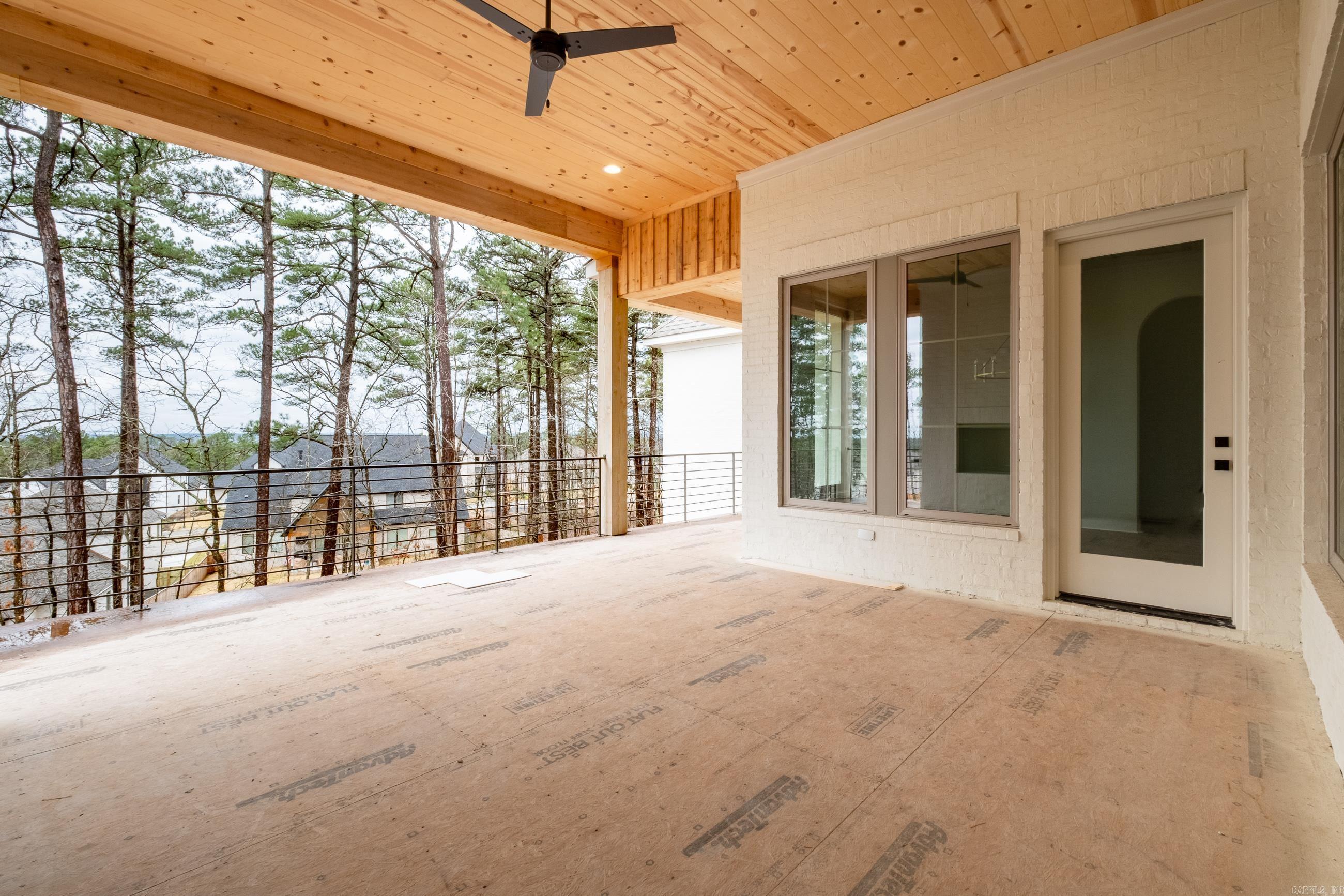 CHENAL VALLEY "FALSTONE COURT" - Residential