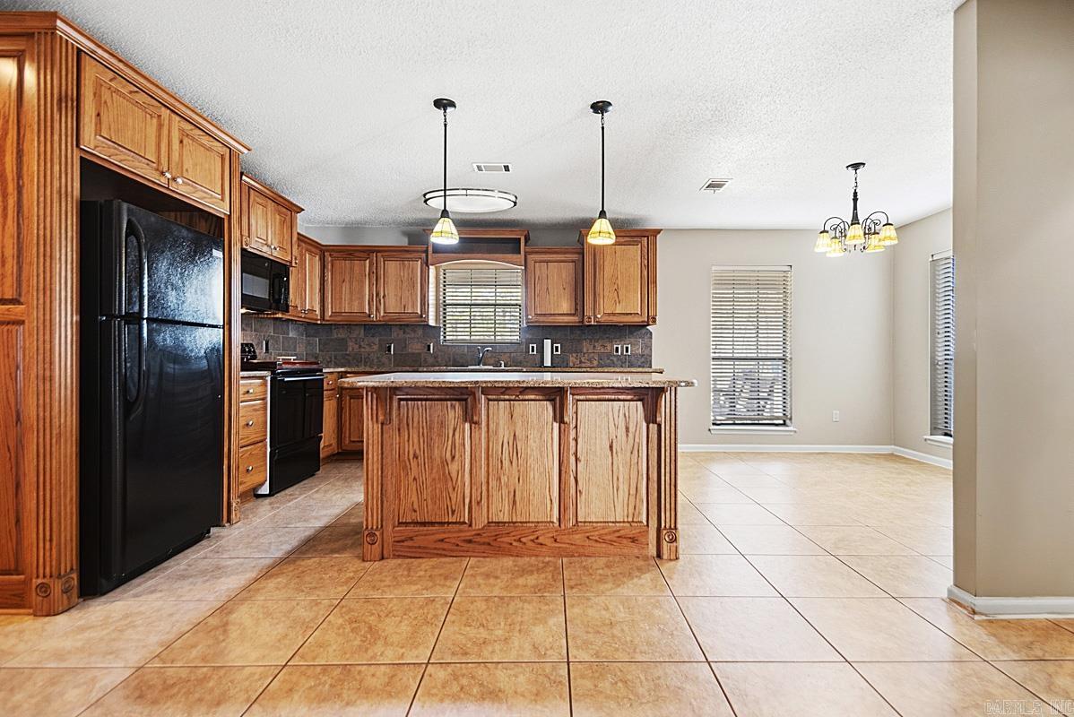 WILLOW POND - Residential