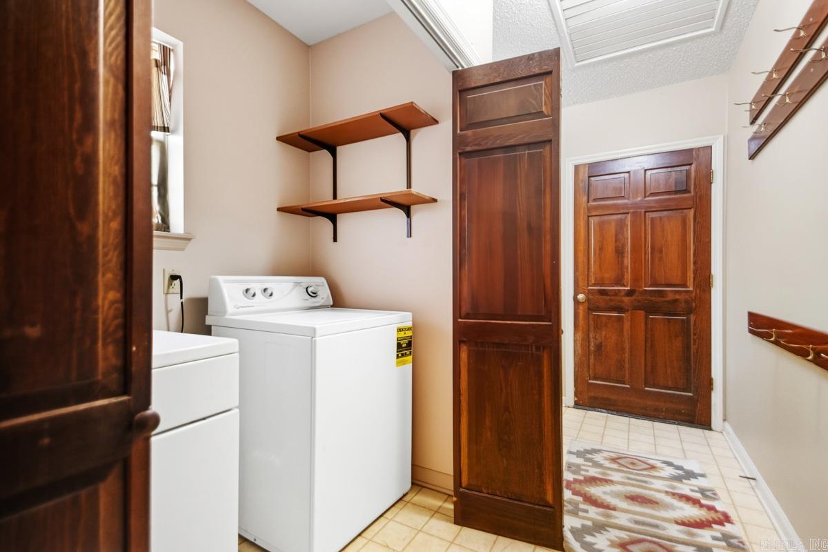 WILLOW POND - Residential