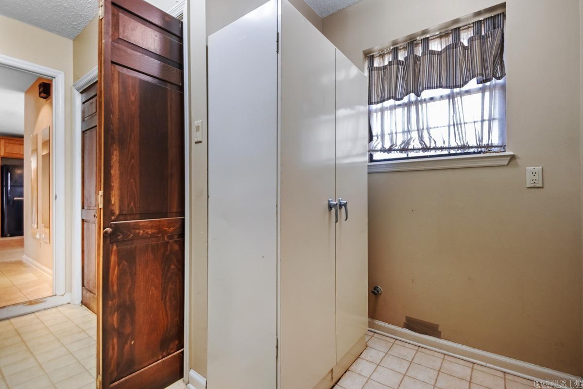 WILLOW POND - Residential