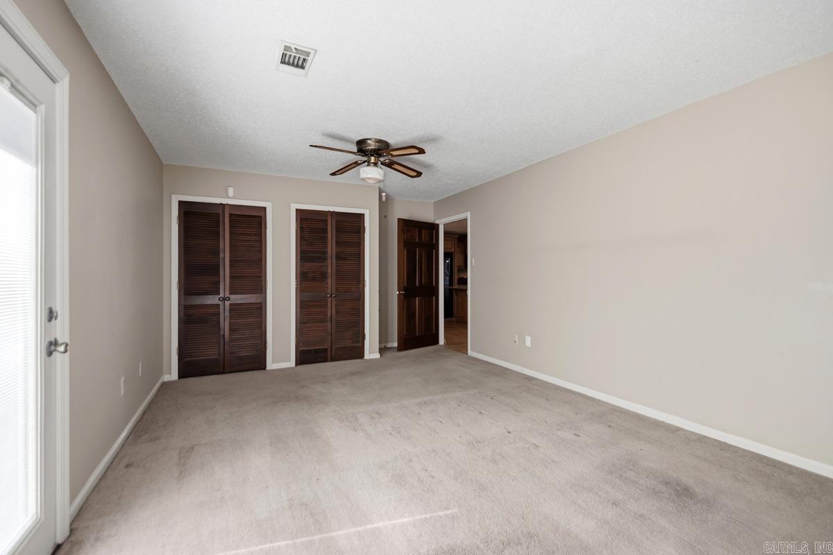 WILLOW POND - Residential