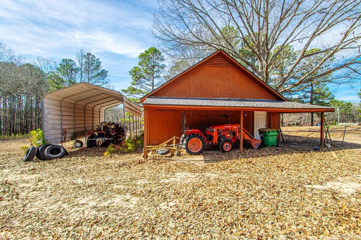 WILLOW POND - Residential