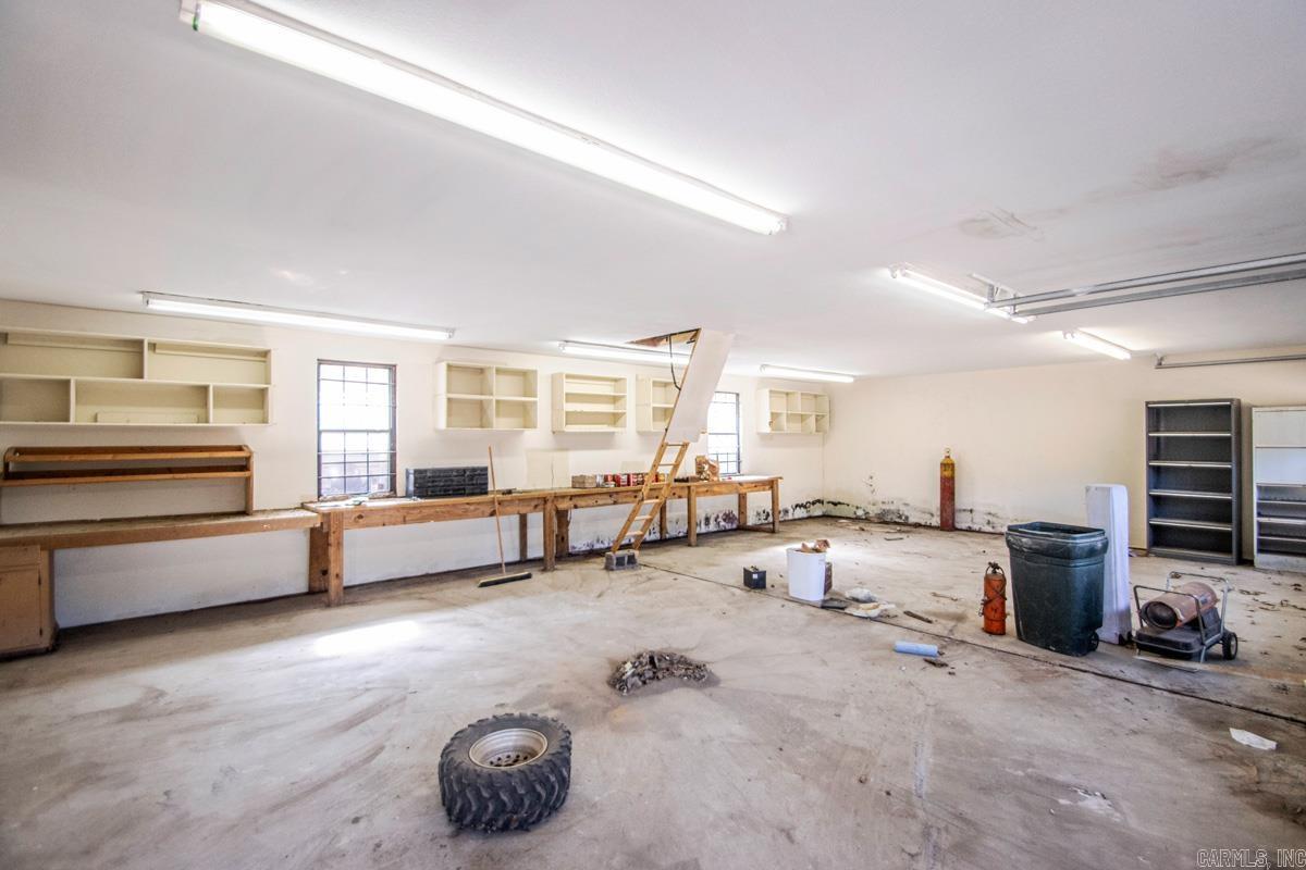 WILLOW POND - Residential