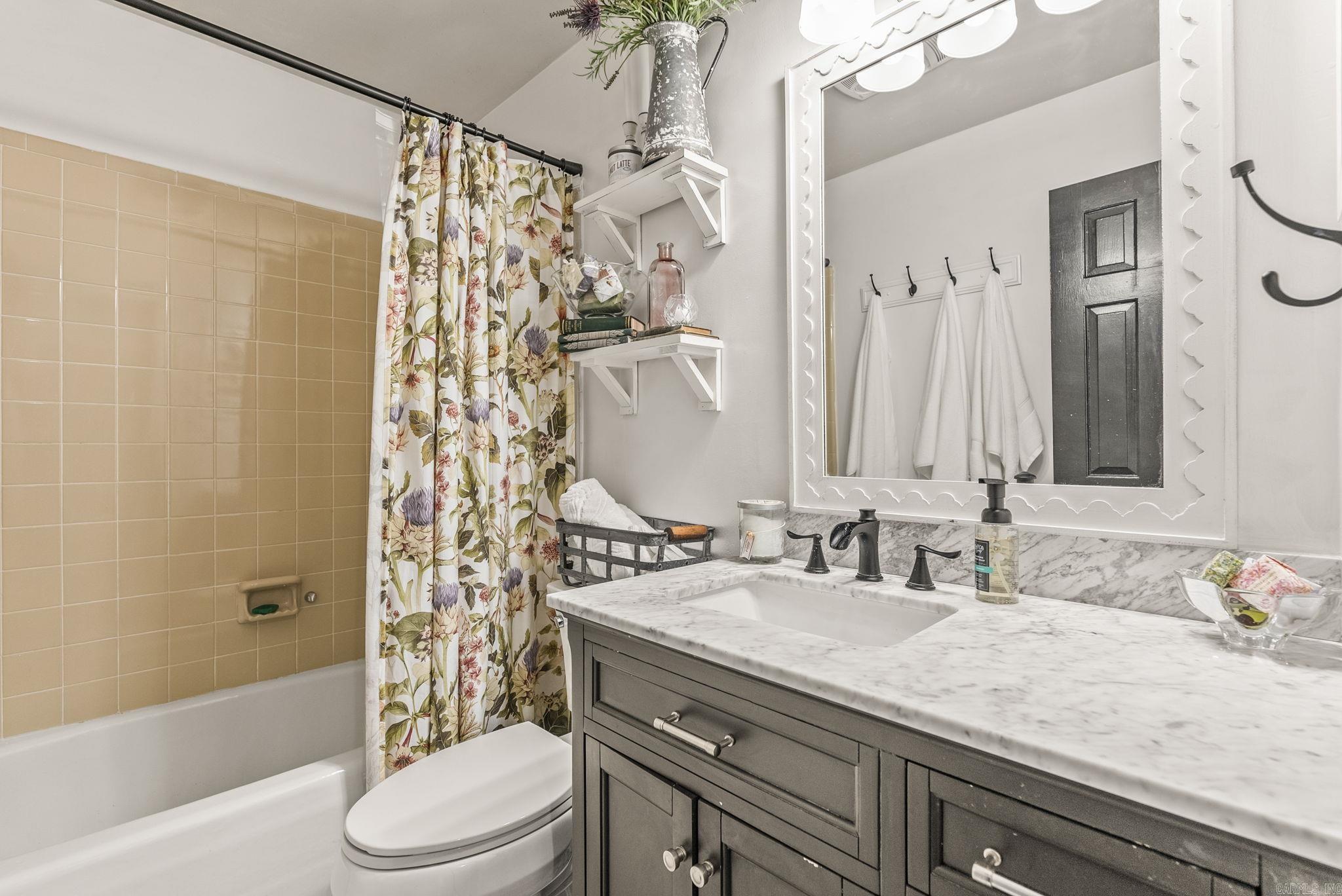 Pleasant Tree - Residential