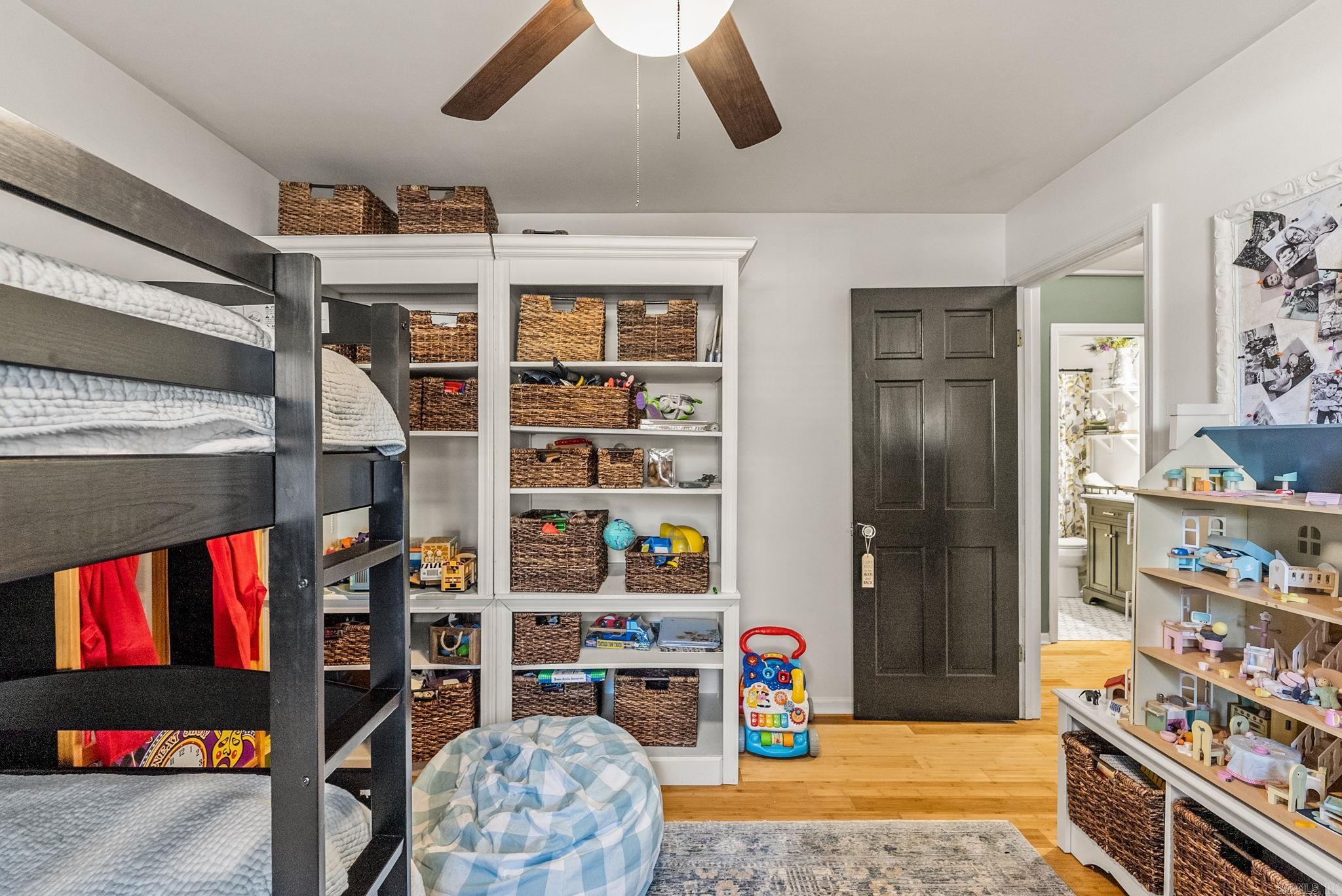 Pleasant Tree - Residential