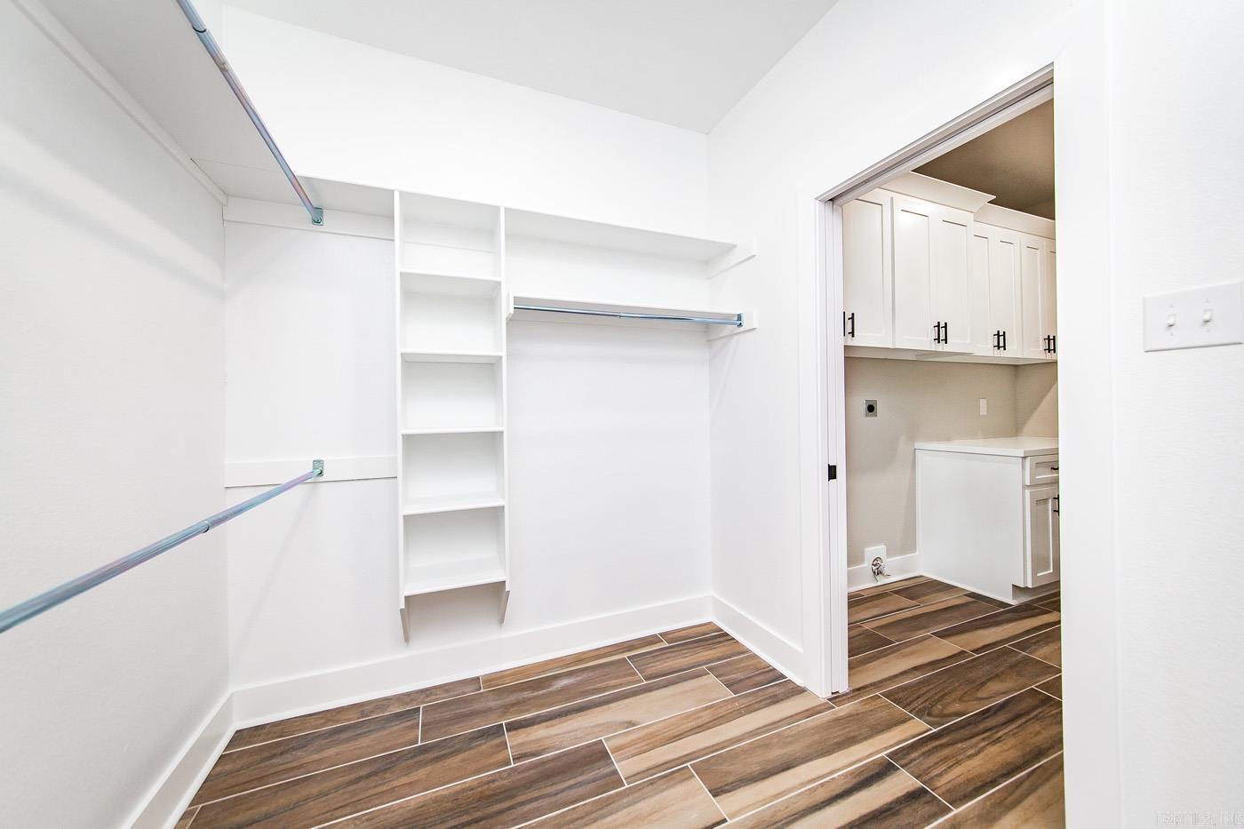 HIDDEN VALLEY ESTATES - Residential