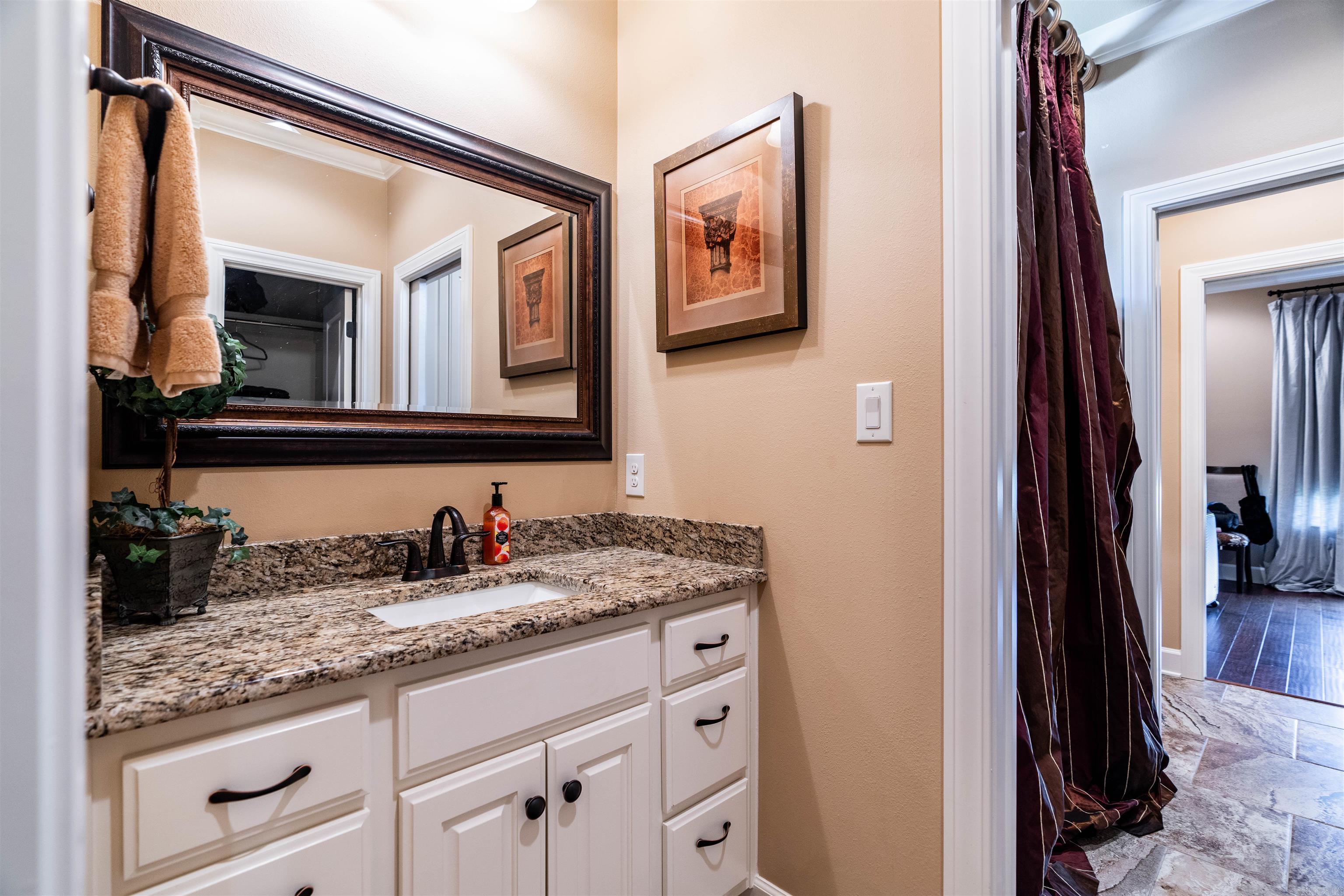 CHENAL VALLEY "MIRAMAR PLACE" - Residential