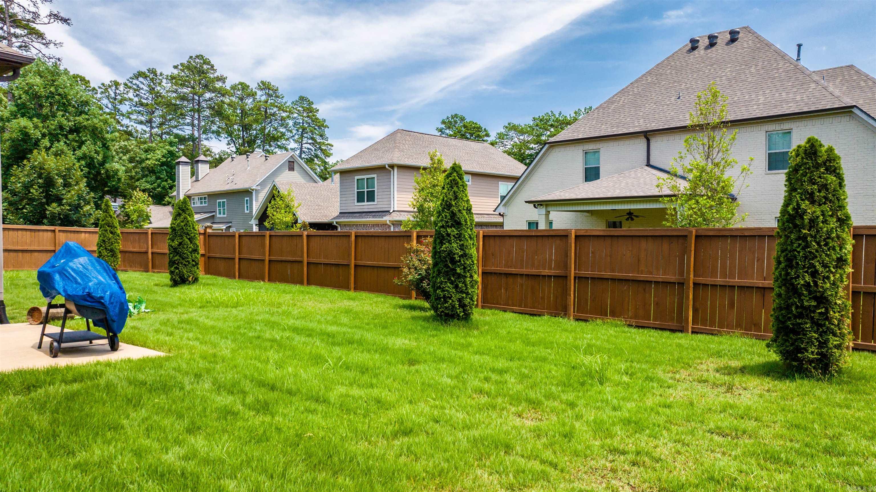 CHENAL VALLEY "MIRAMAR PLACE" - Residential