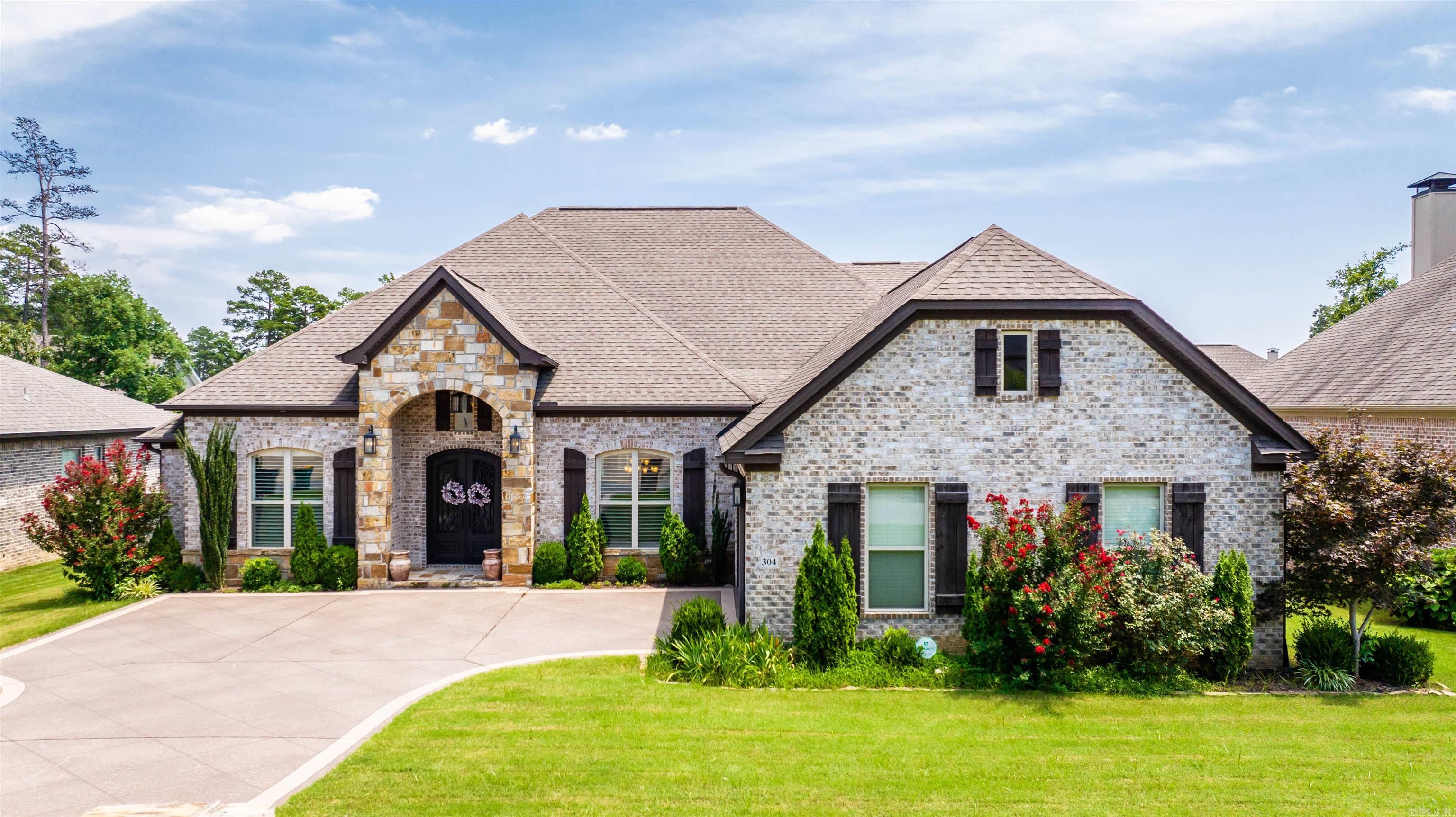 CHENAL VALLEY "MIRAMAR PLACE" - Residential