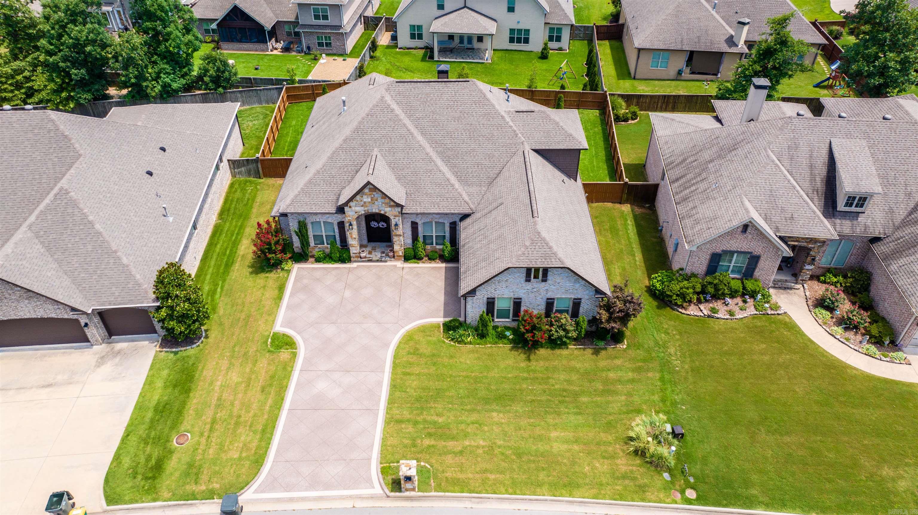 CHENAL VALLEY "MIRAMAR PLACE" - Residential