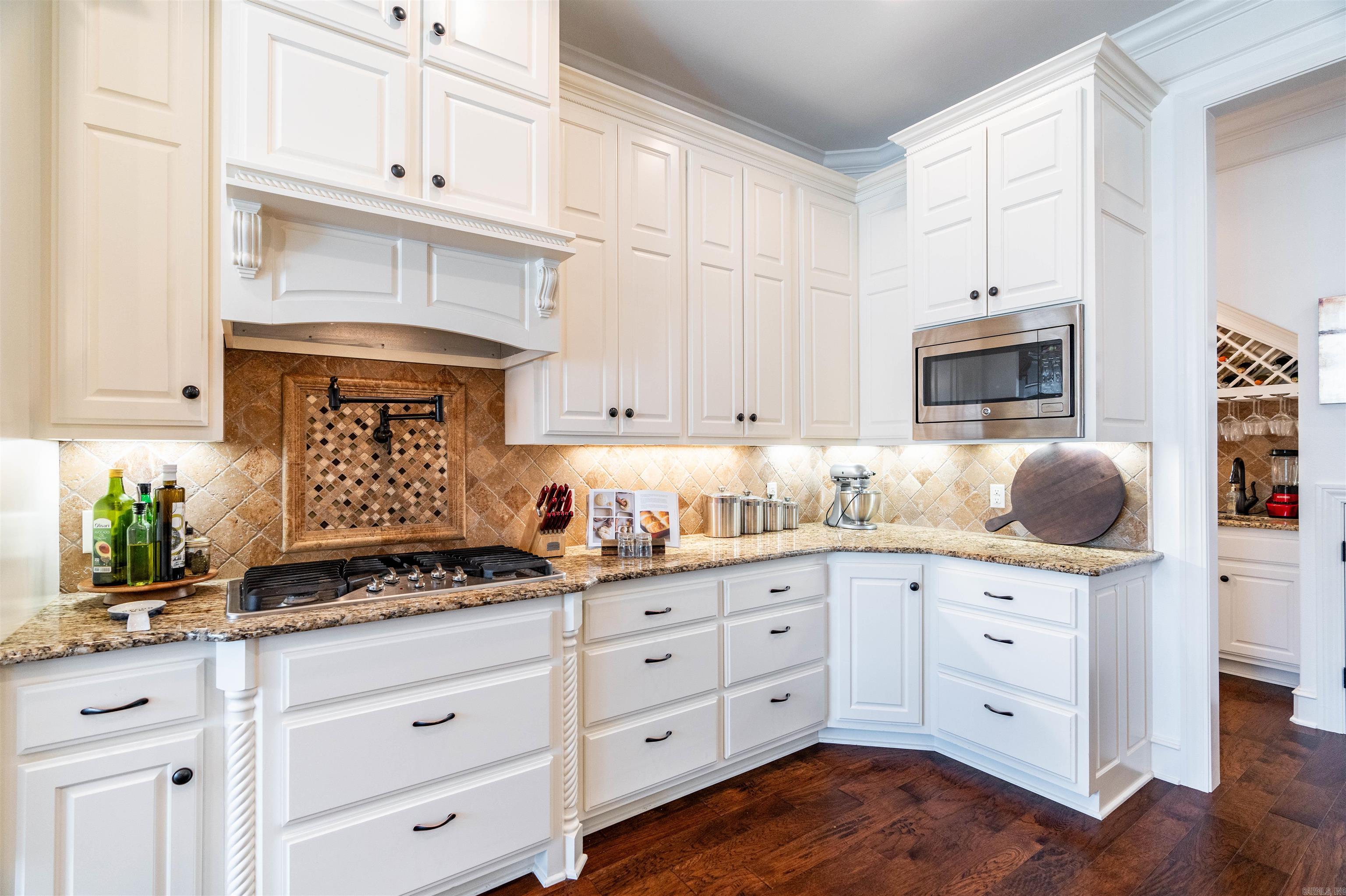CHENAL VALLEY "MIRAMAR PLACE" - Residential