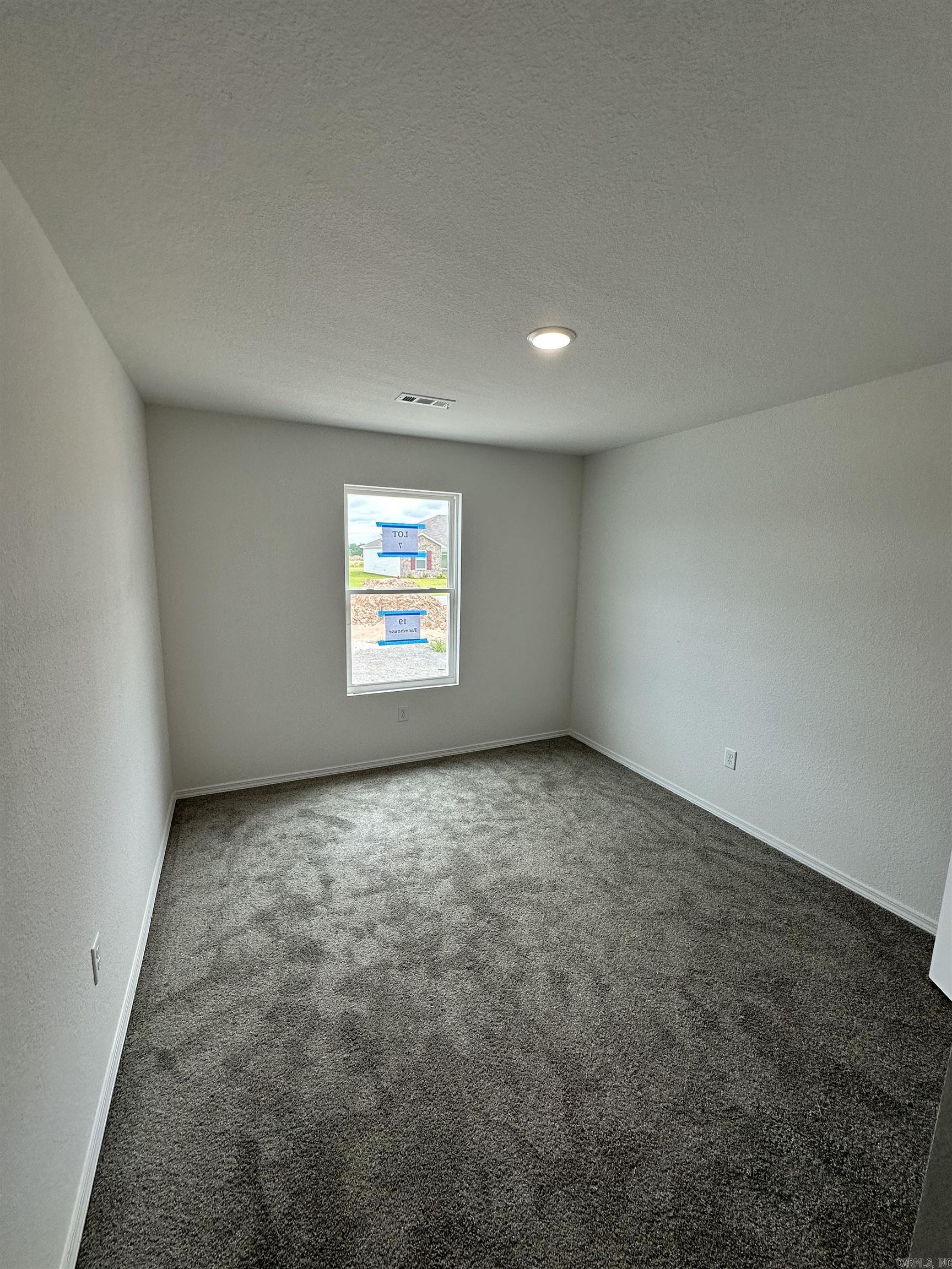 HILL FARM - Residential