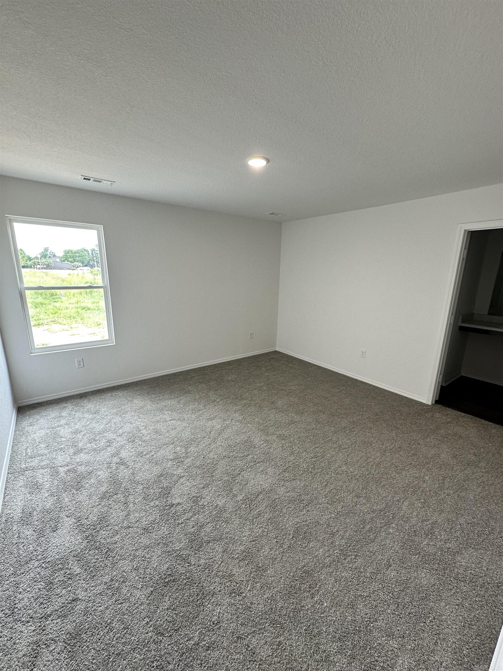 HILL FARM - Residential