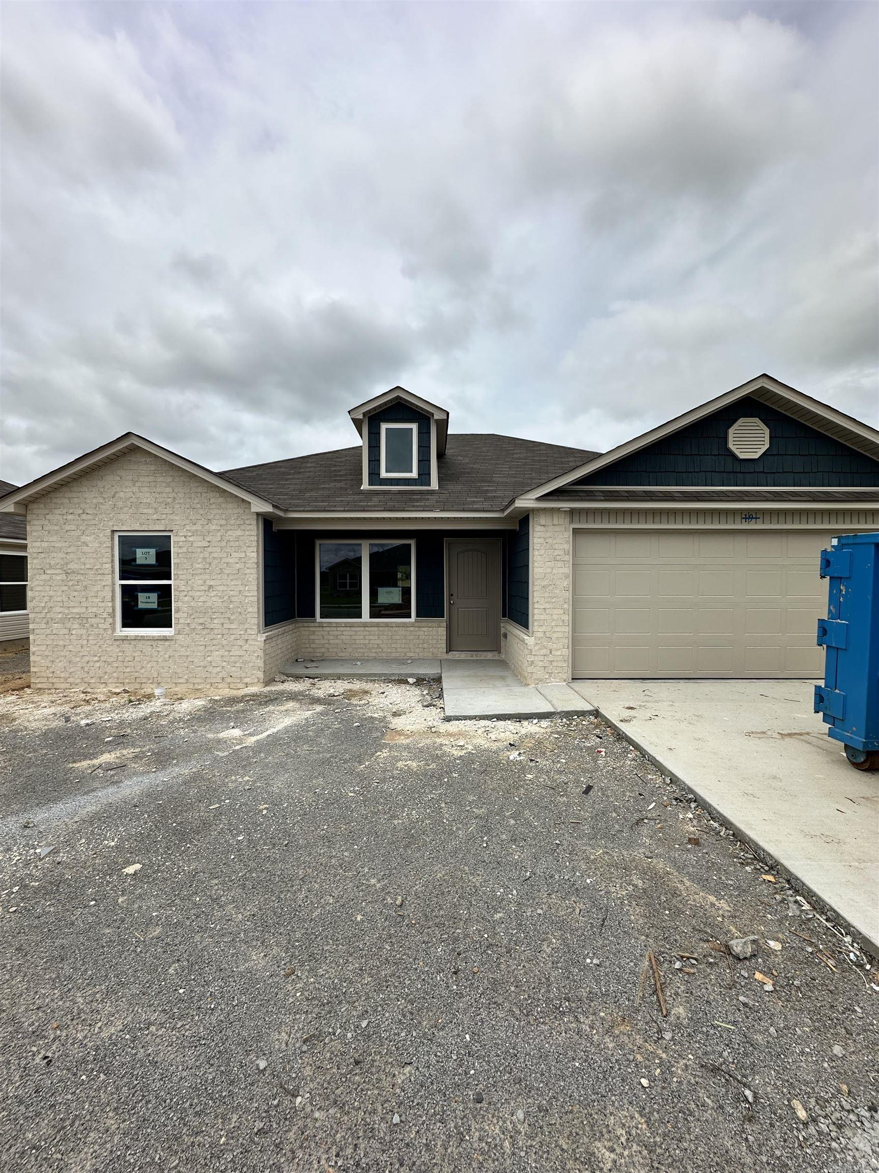 HILL FARM - Residential