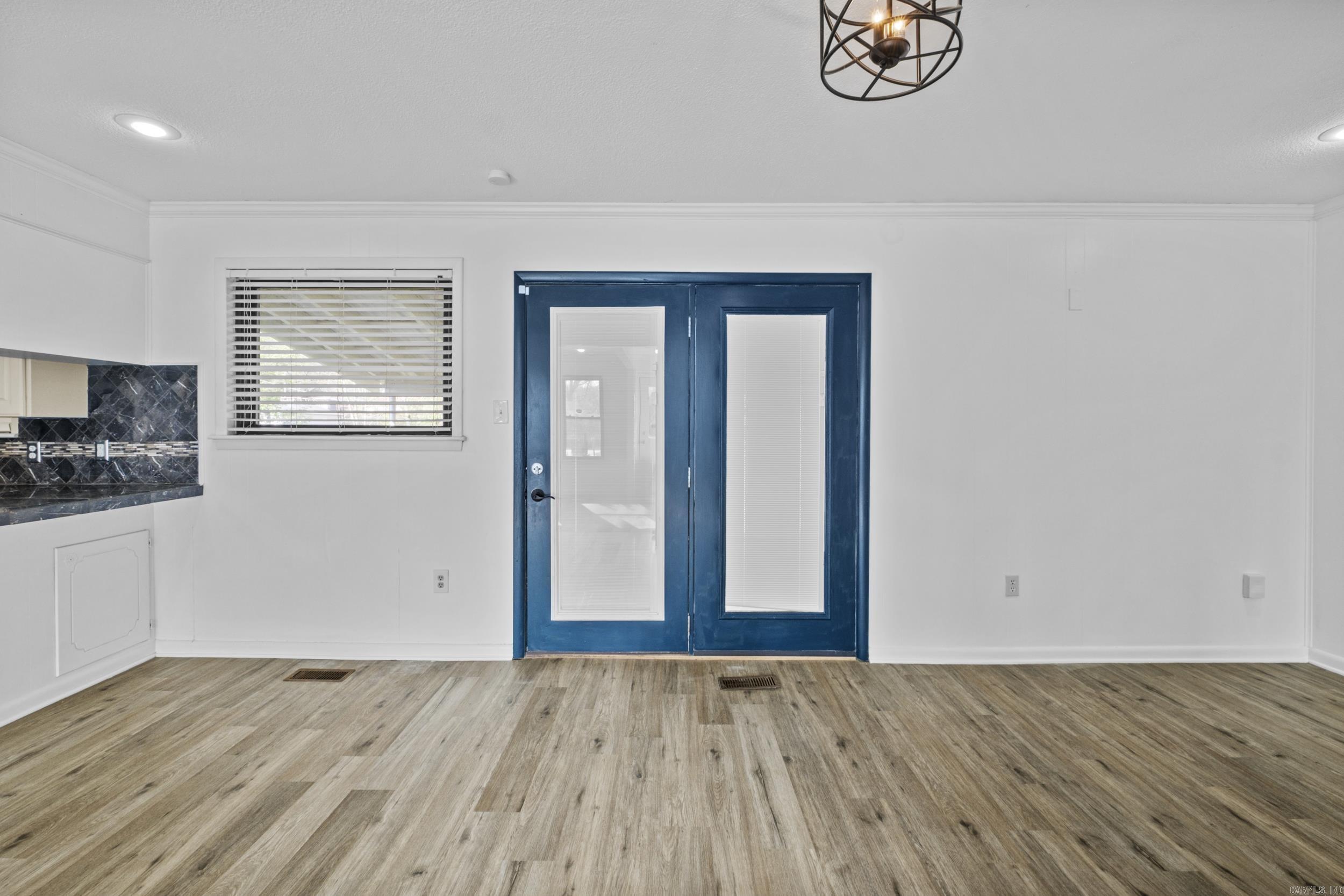 INDIANHEAD LAKES EST - Residential