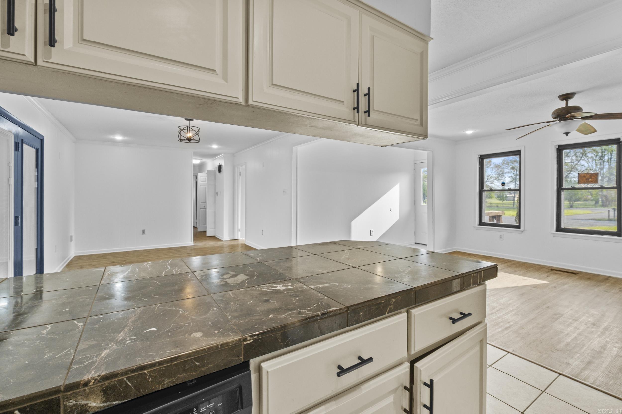 INDIANHEAD LAKES EST - Residential