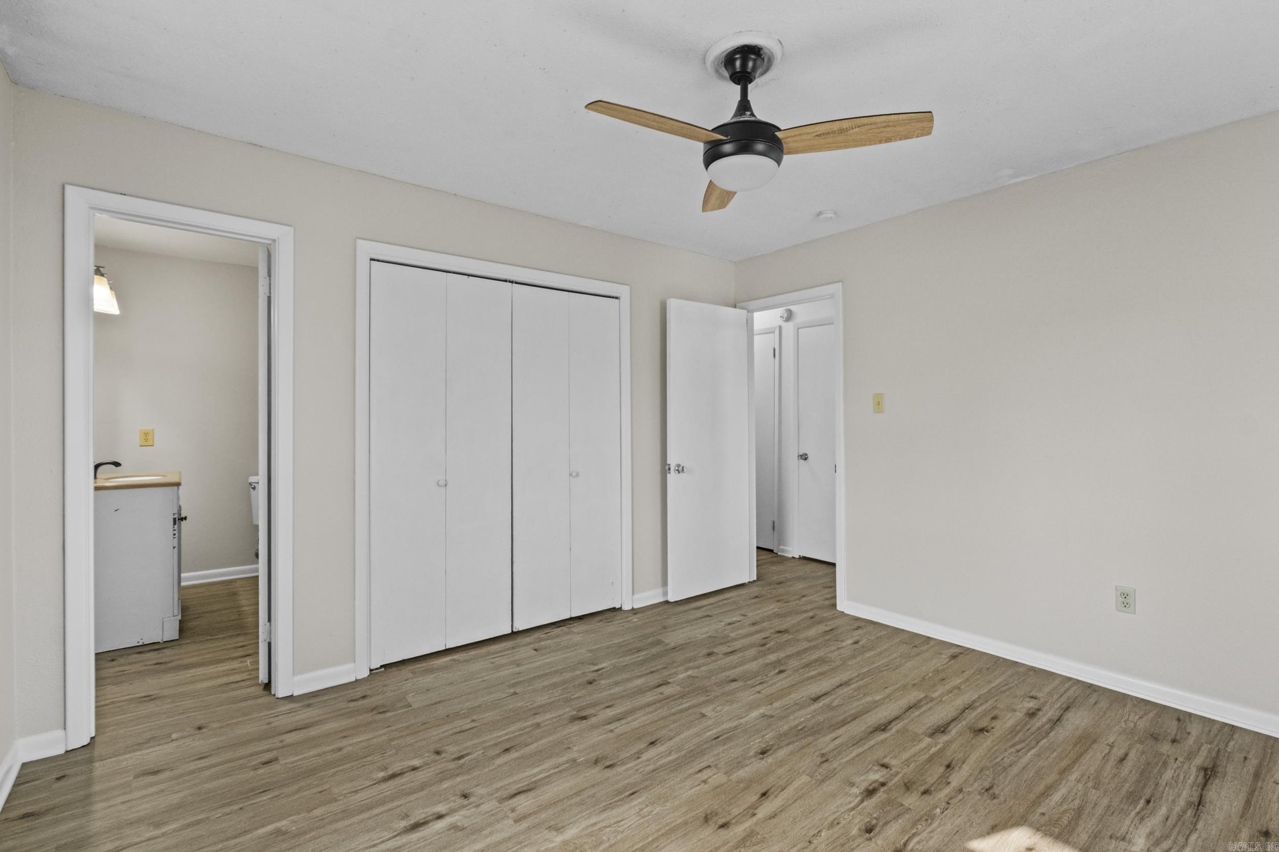 INDIANHEAD LAKES EST - Residential