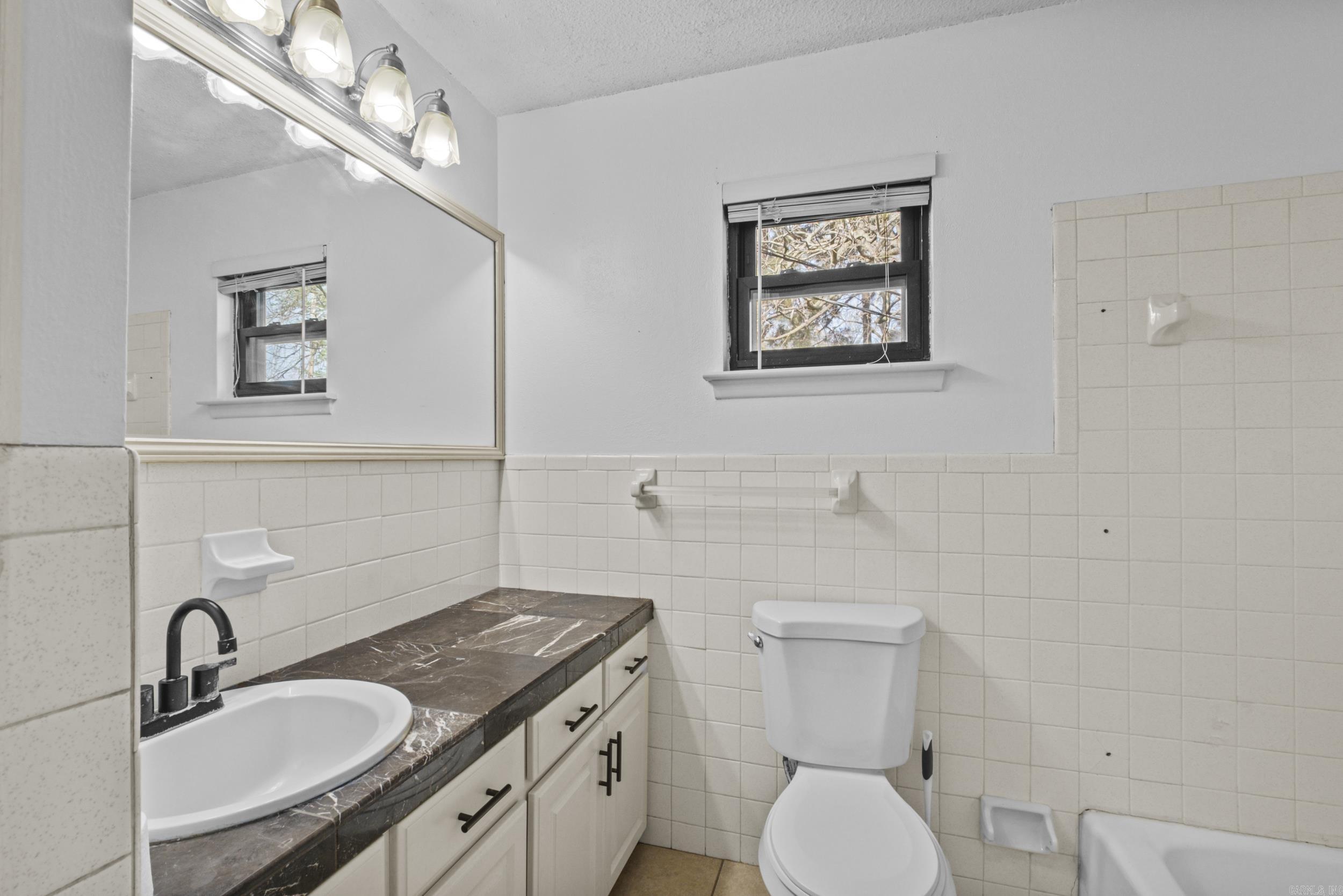 INDIANHEAD LAKES EST - Residential