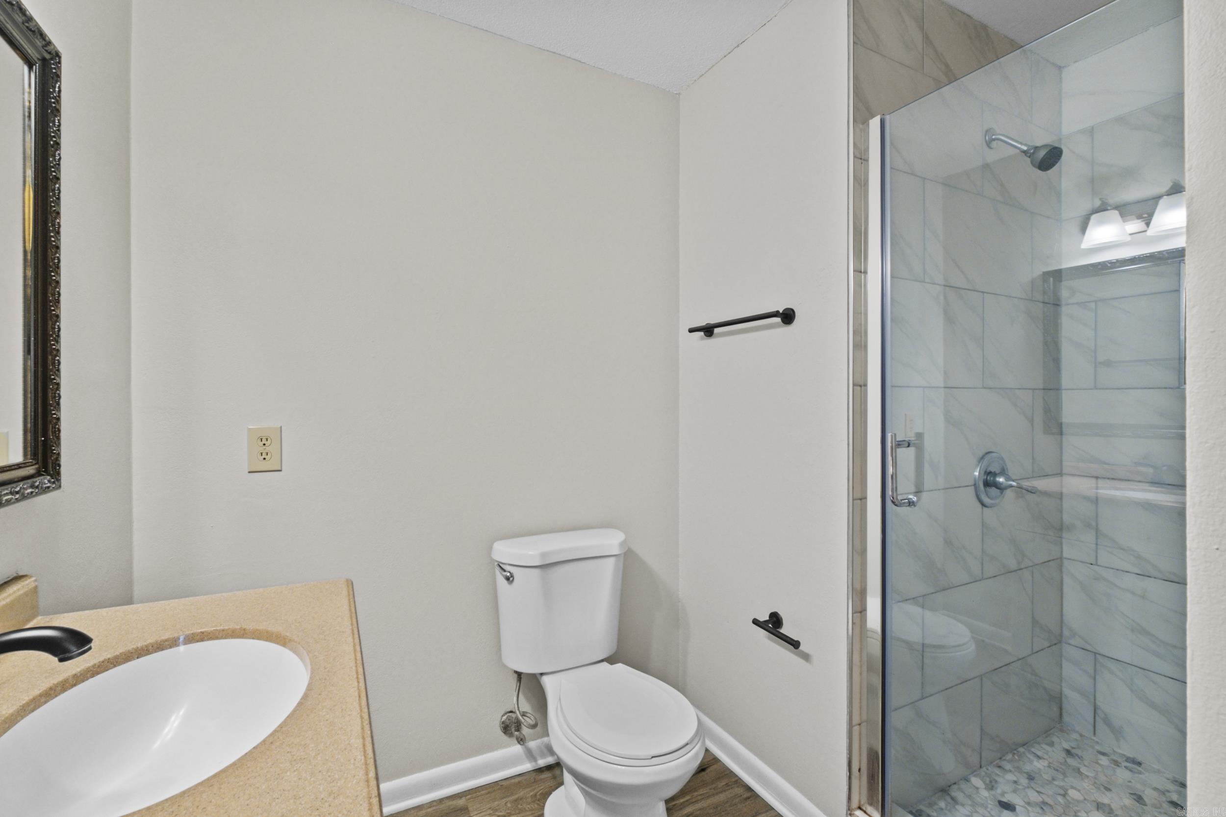 INDIANHEAD LAKES EST - Residential