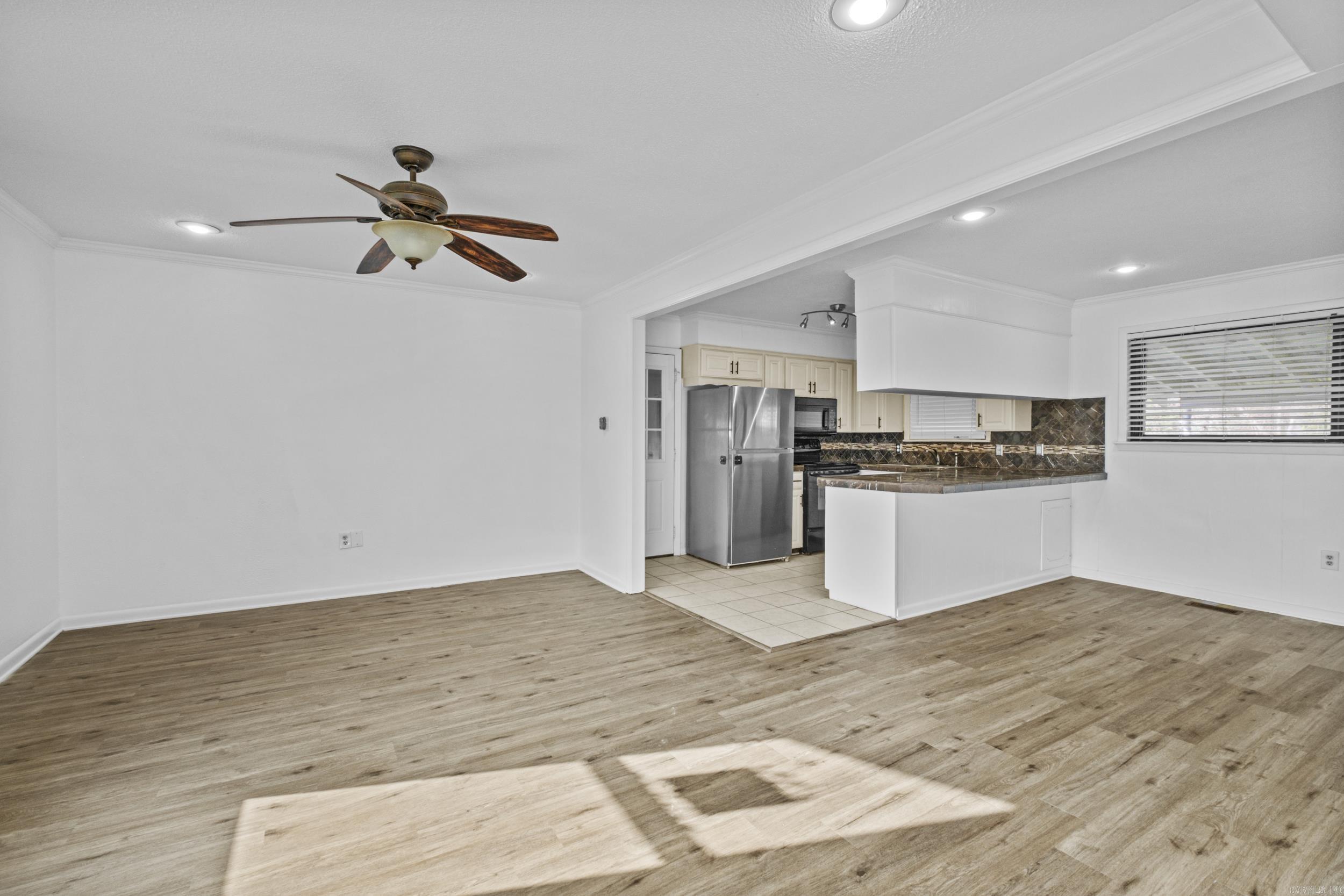 INDIANHEAD LAKES EST - Residential