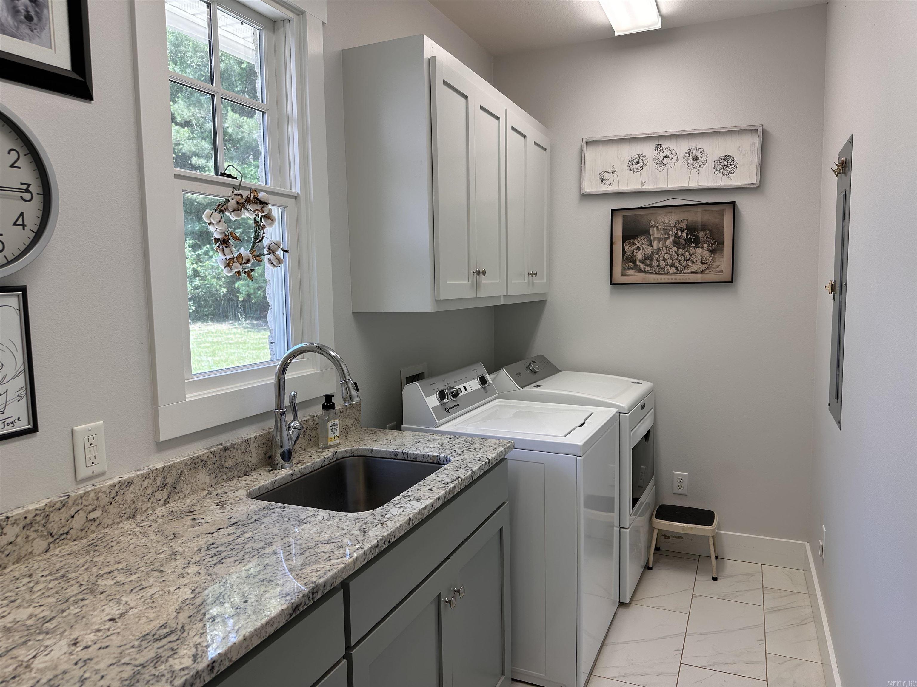EMERSON - Residential
