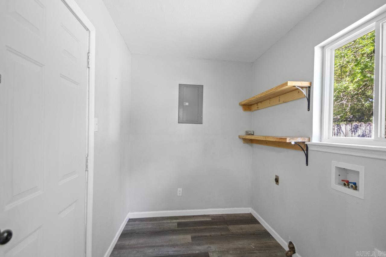 SHADY GROVE - Residential