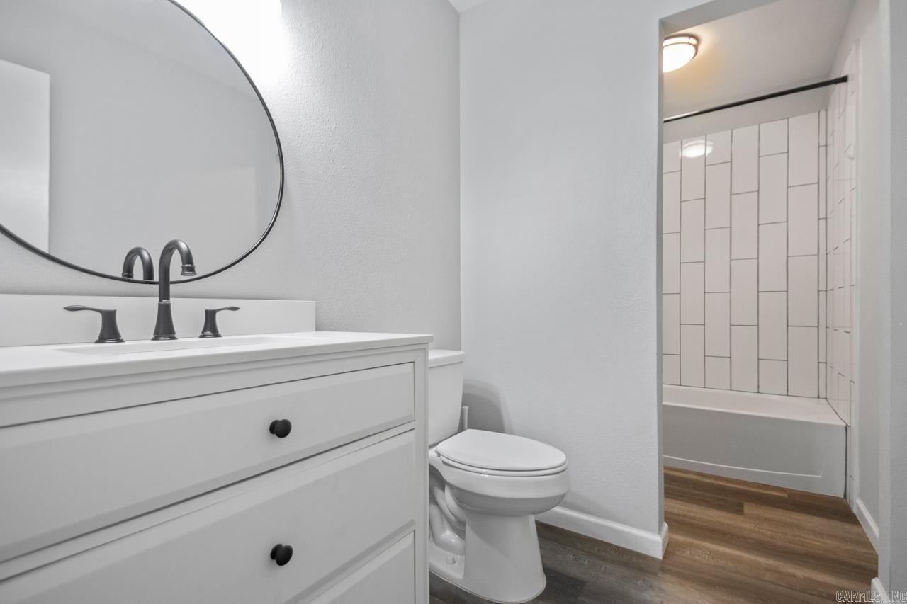 SHADY GROVE - Residential