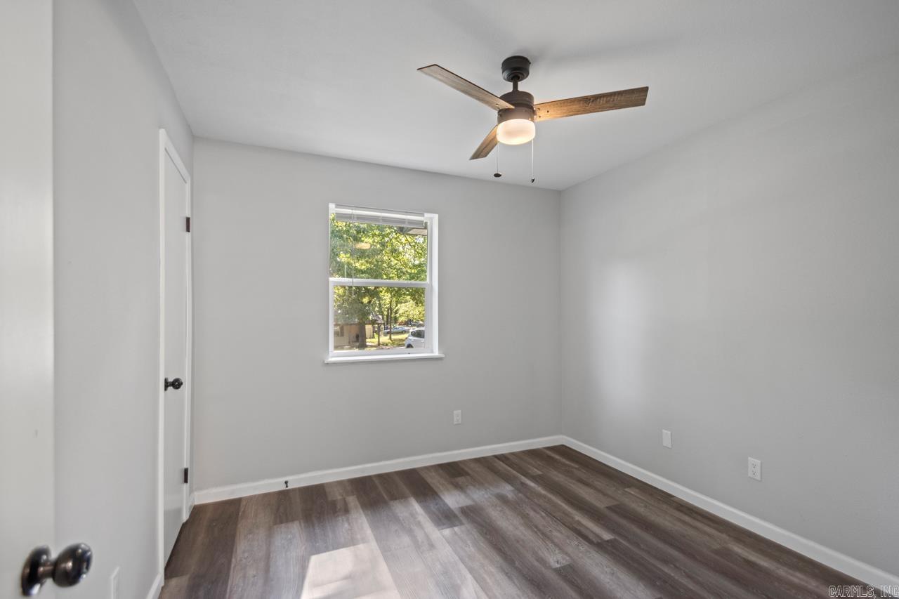 SHADY GROVE - Residential