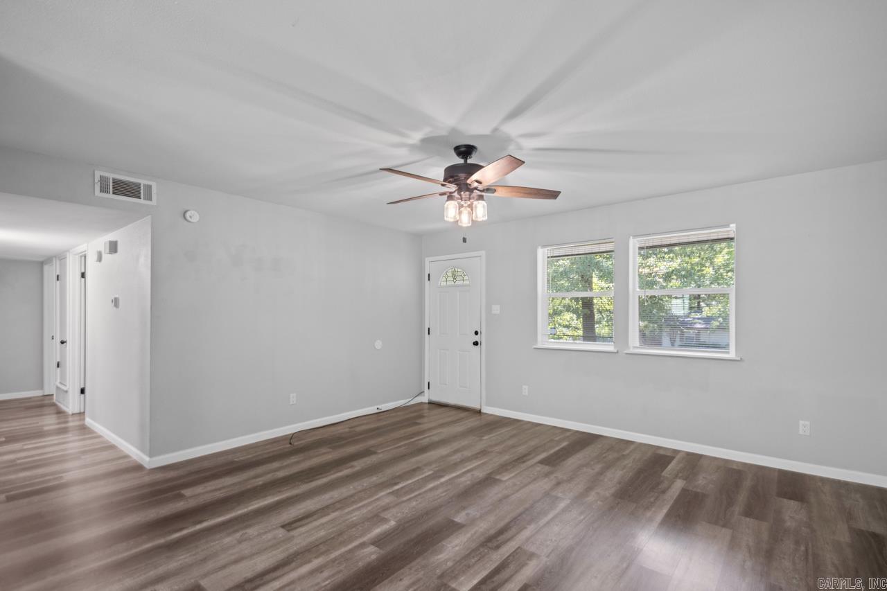 SHADY GROVE - Residential