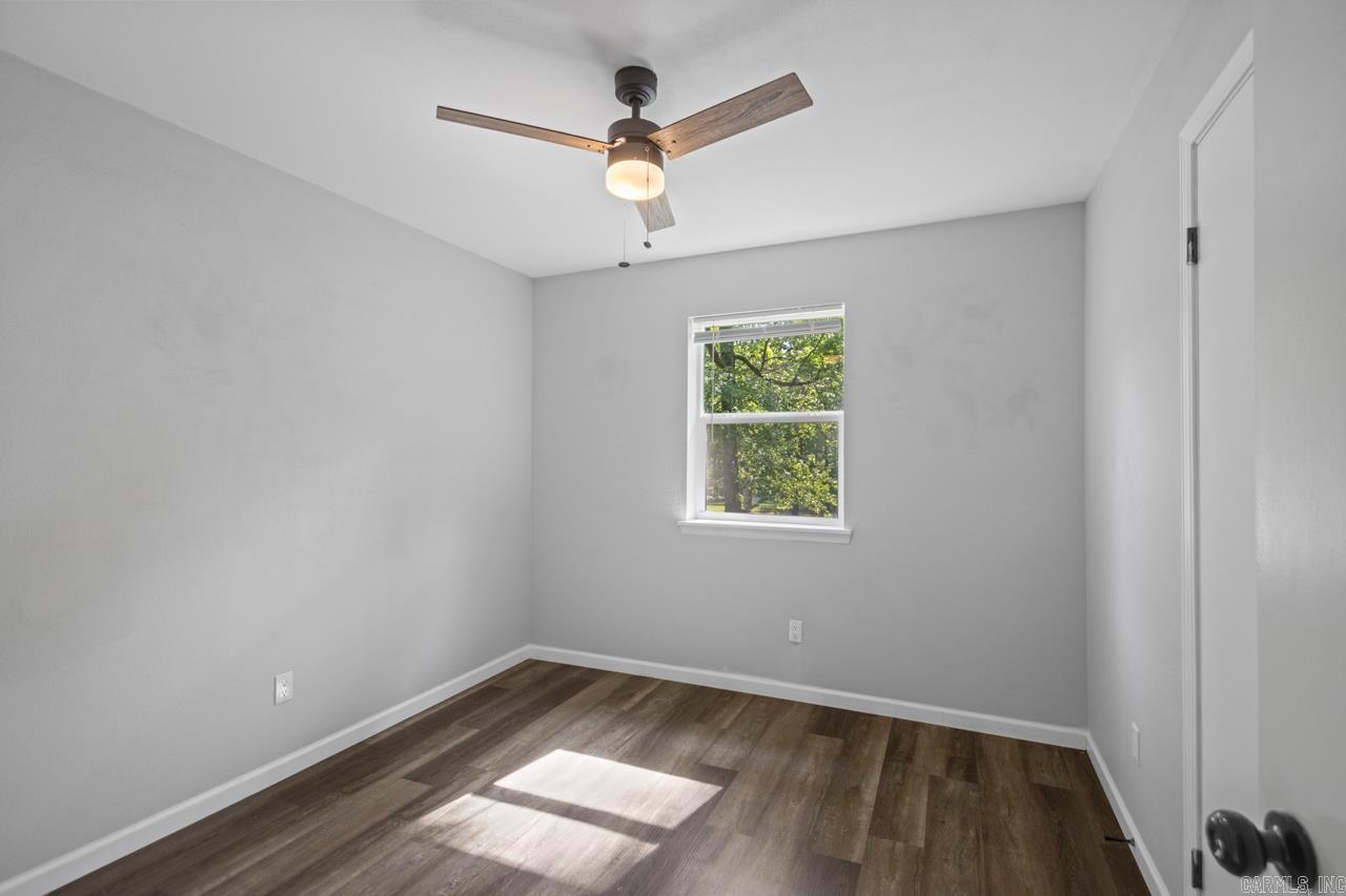 SHADY GROVE - Residential