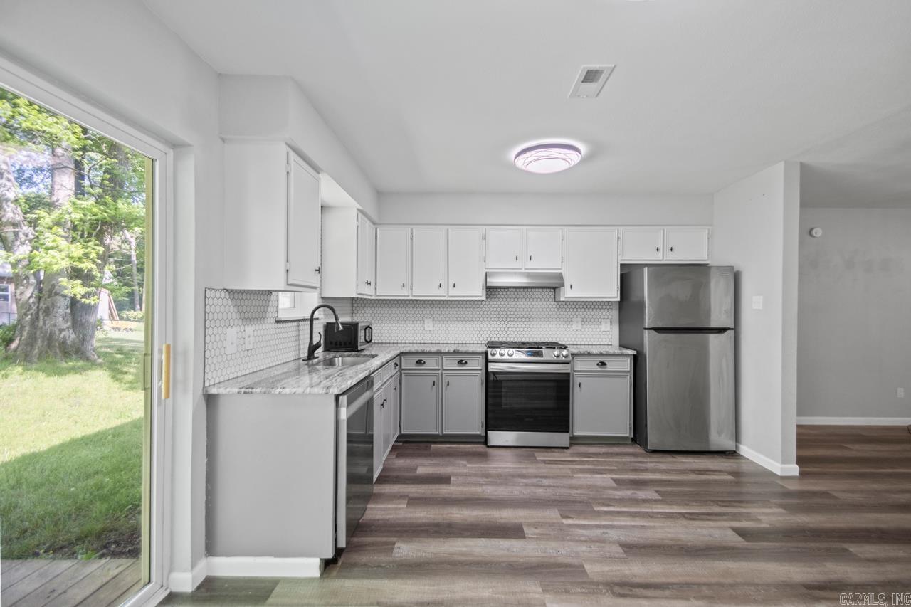 SHADY GROVE - Residential