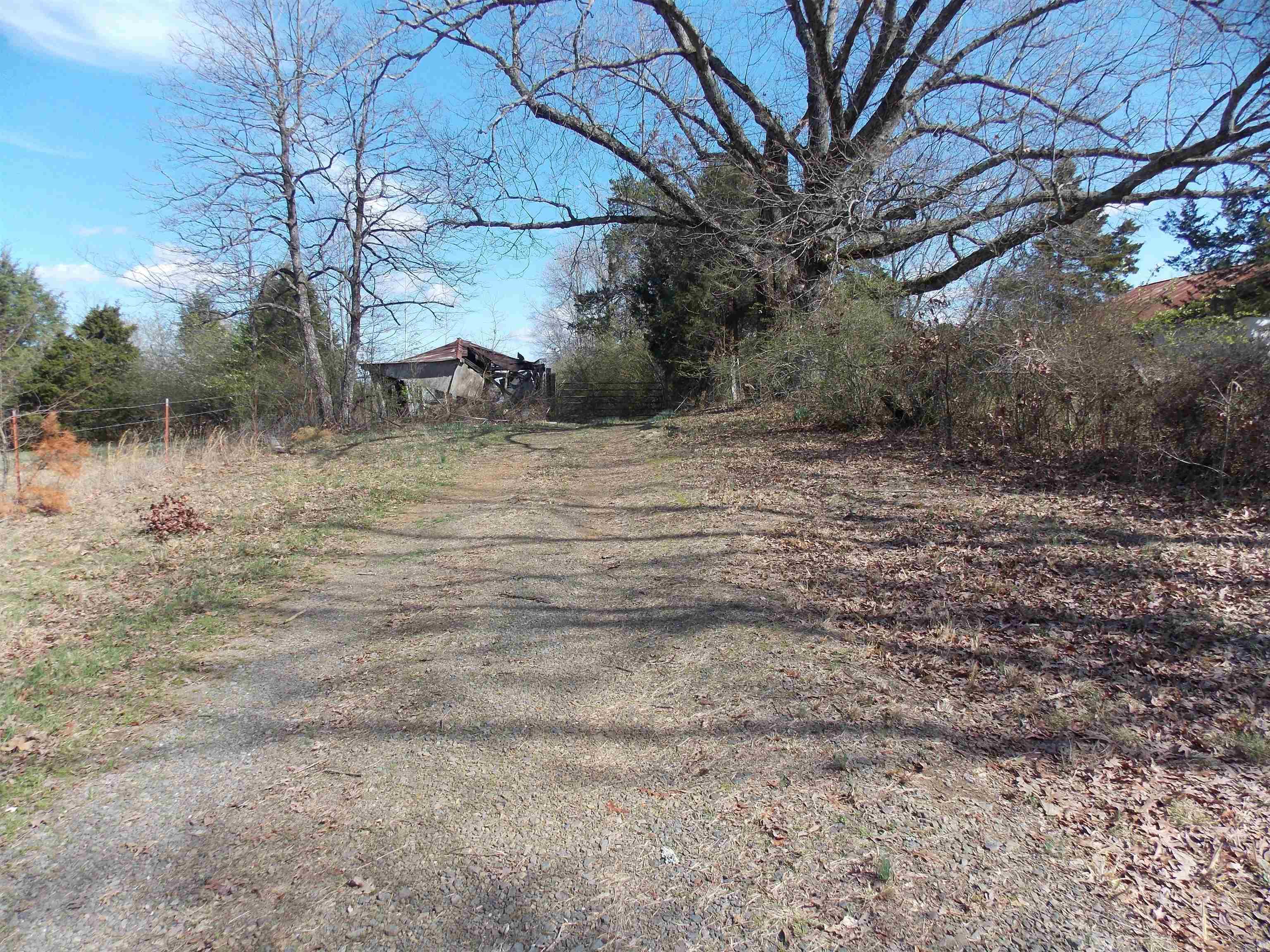 Metes & Bounds - Land