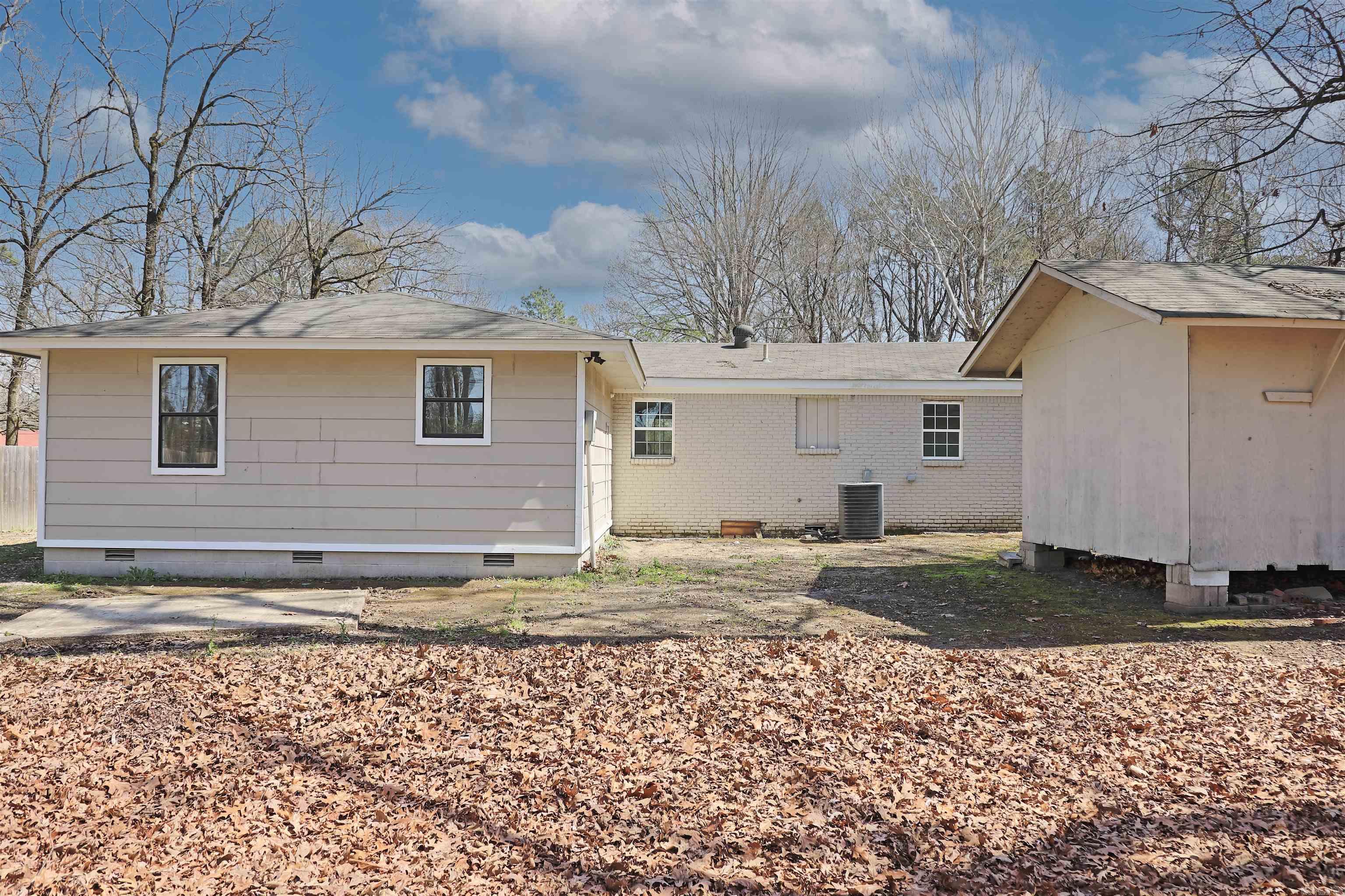 TANGLEWOOD HTS - Residential