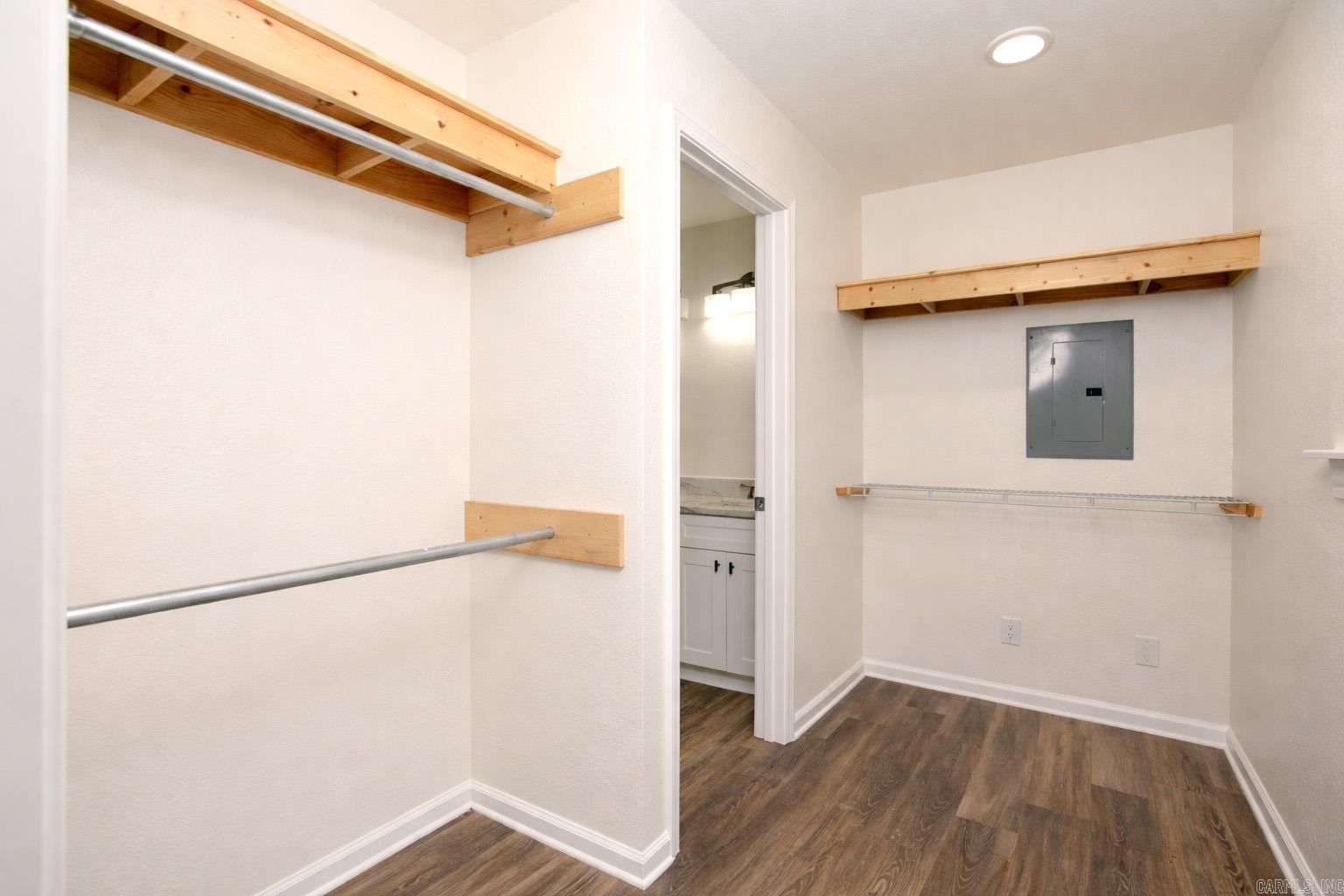 TANGLEWOOD HTS - Residential