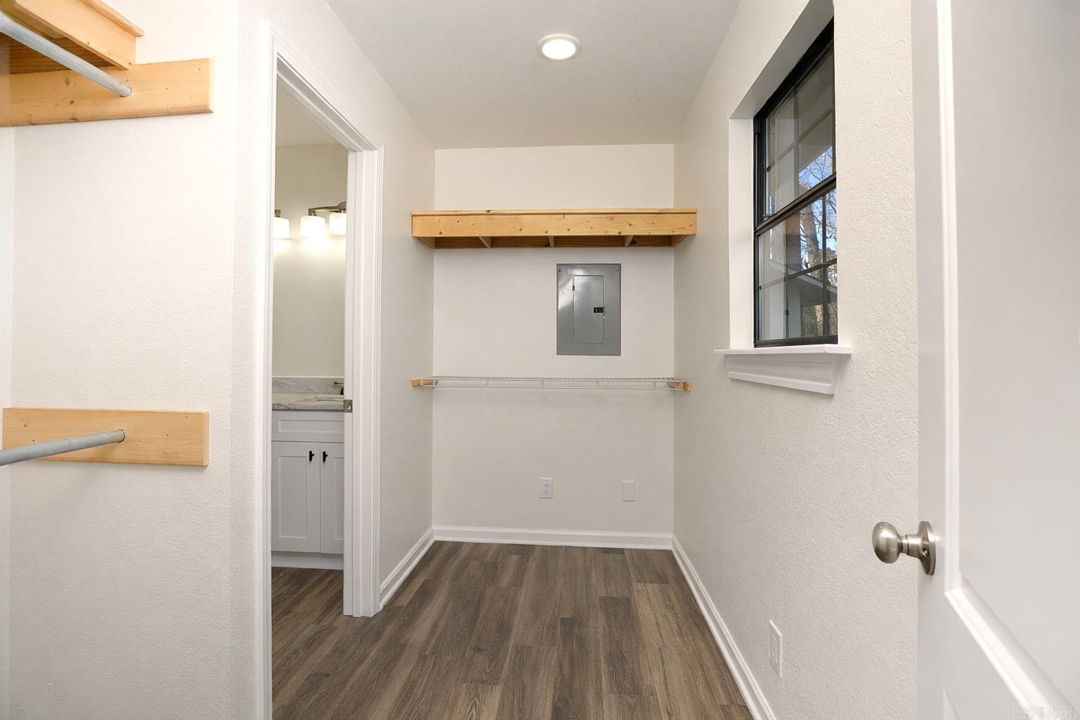 TANGLEWOOD HTS - Residential