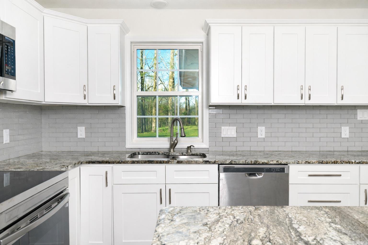 TANGLEWOOD HTS - Residential