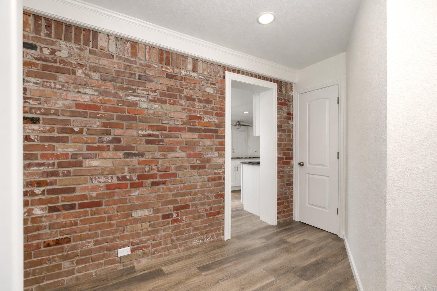 TANGLEWOOD HTS - Residential