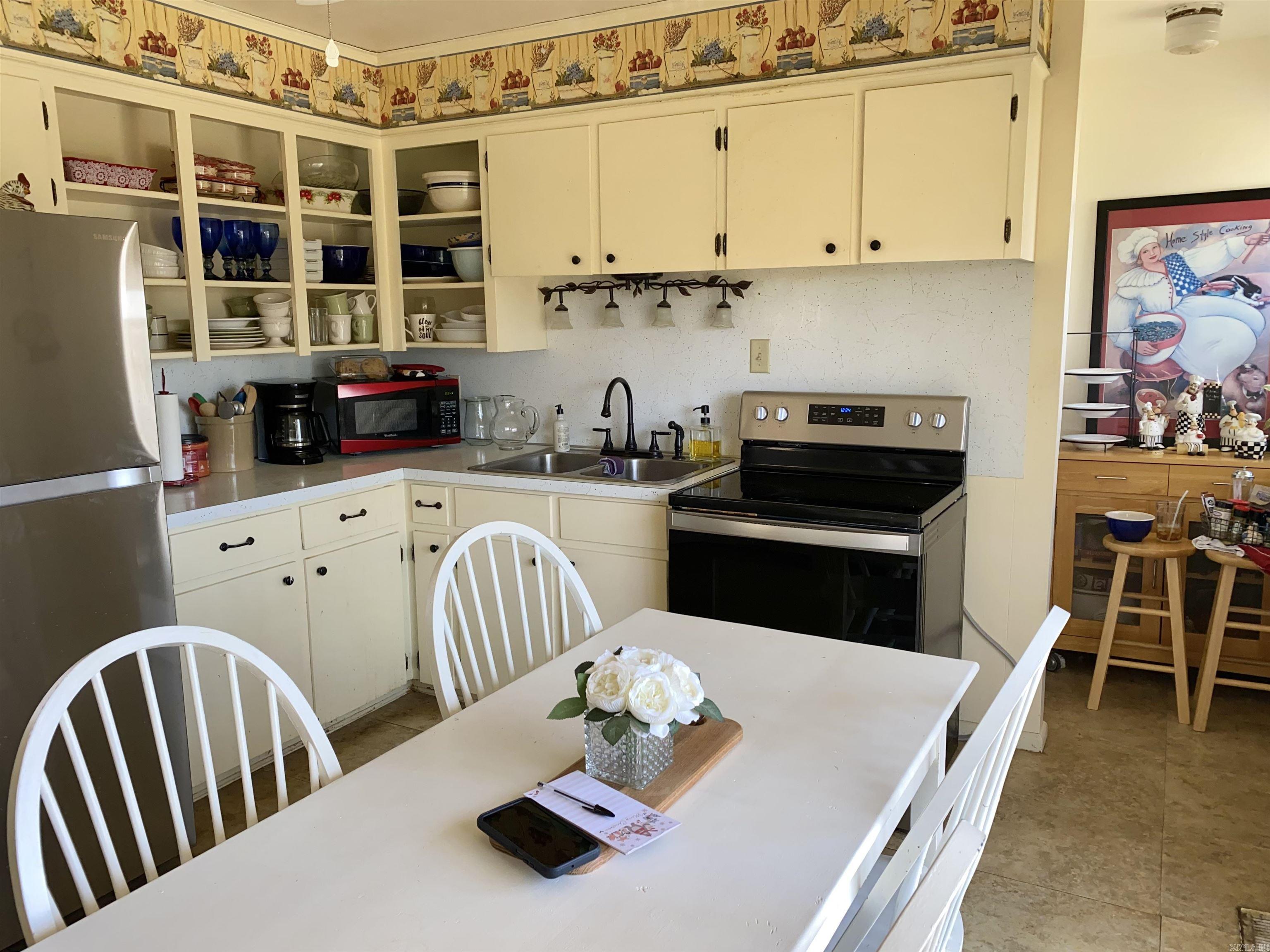 Hill Crest - Residential